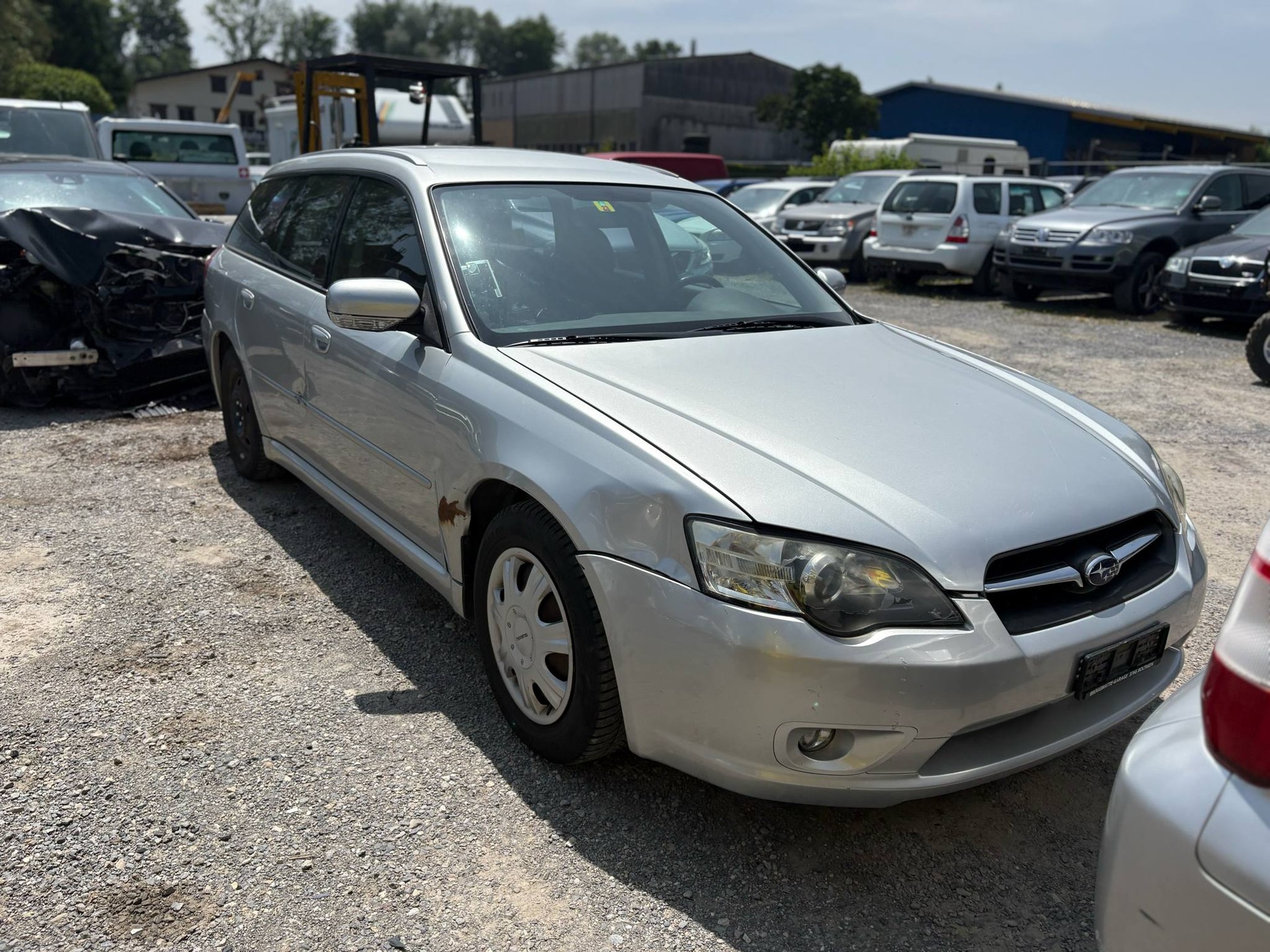 SUBARU Legacy 2.0R AWD Swiss-image-1