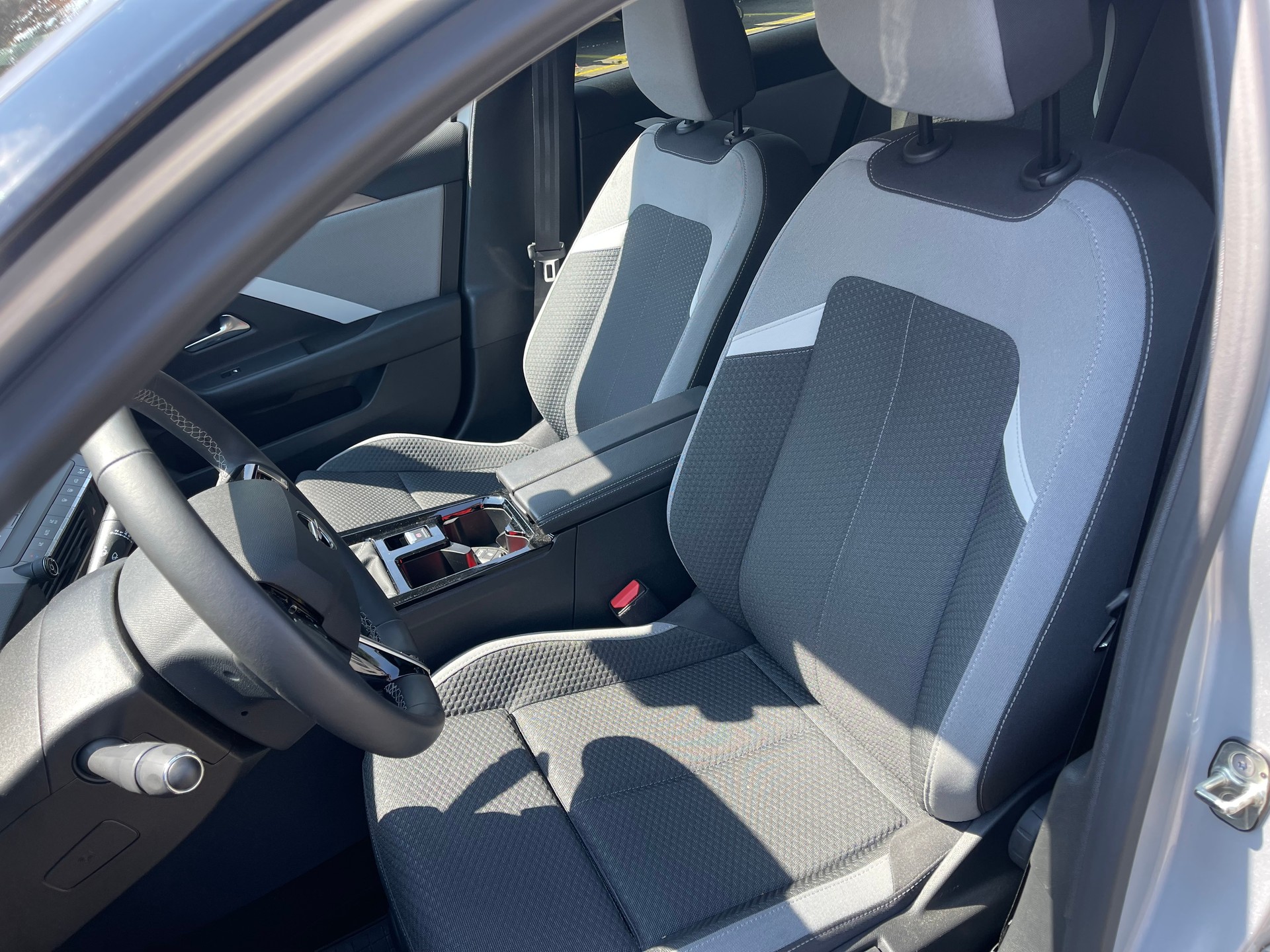 OPEL Astra 1.2i Turbo Swiss-image-6