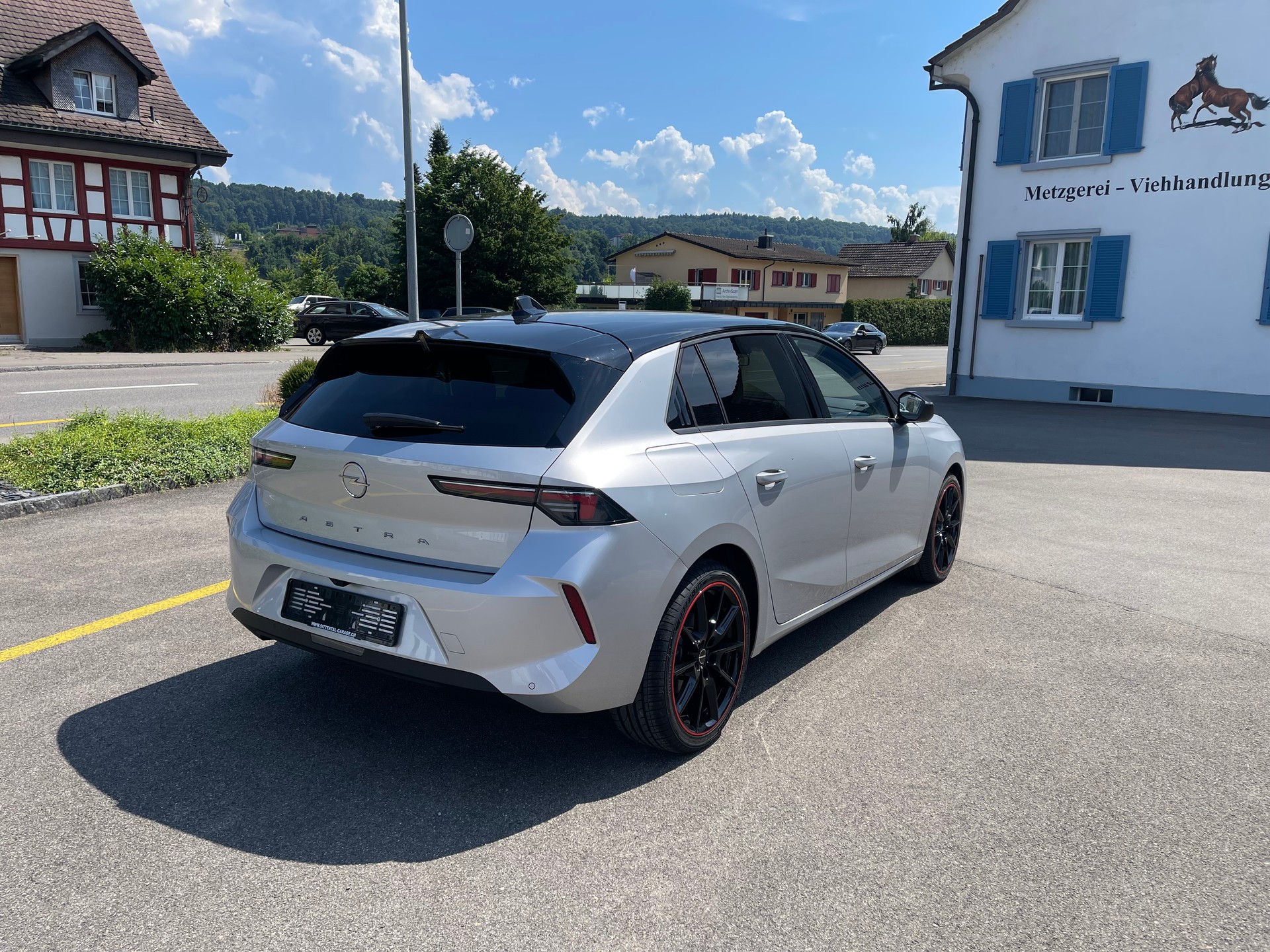 OPEL Astra 1.2i Turbo Swiss-image-2