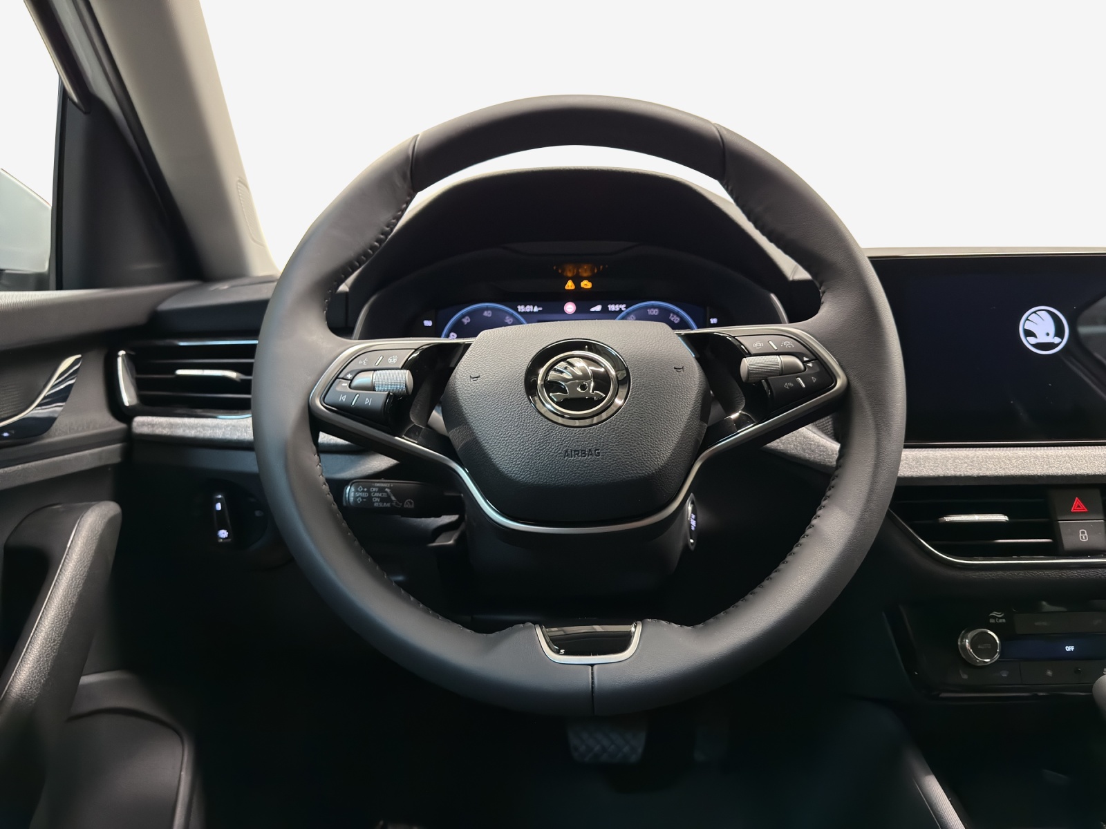 SKODA Scala 1.0 TSI Selection DSG-image-9