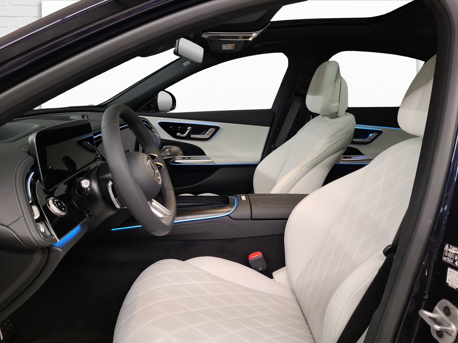 MERCEDES-BENZ E 400 e AMG Line 4matic-image-6