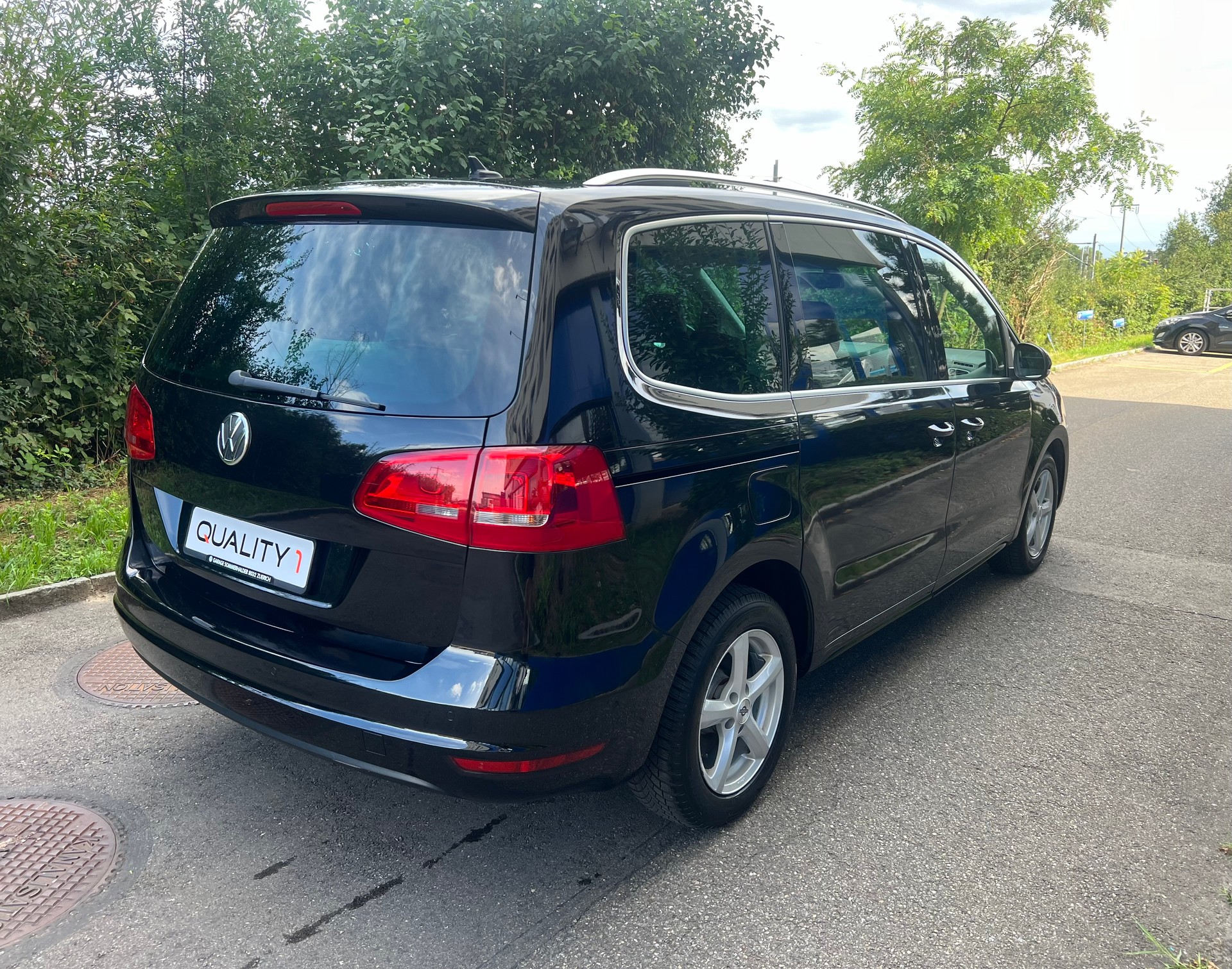 VW Sharan 2.0 TDI BMT Sports Line 170PS 4Motion-image-3