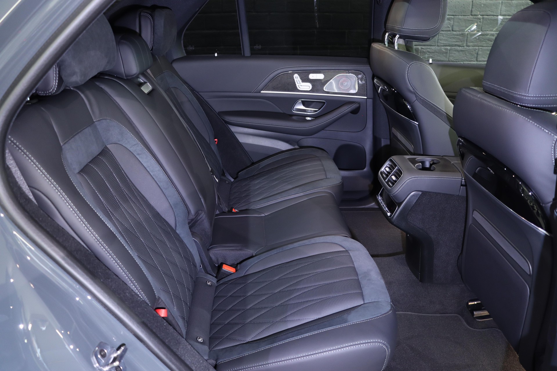 MERCEDES-BENZ GLE 63 AMG S 4MAT1C+-image-4