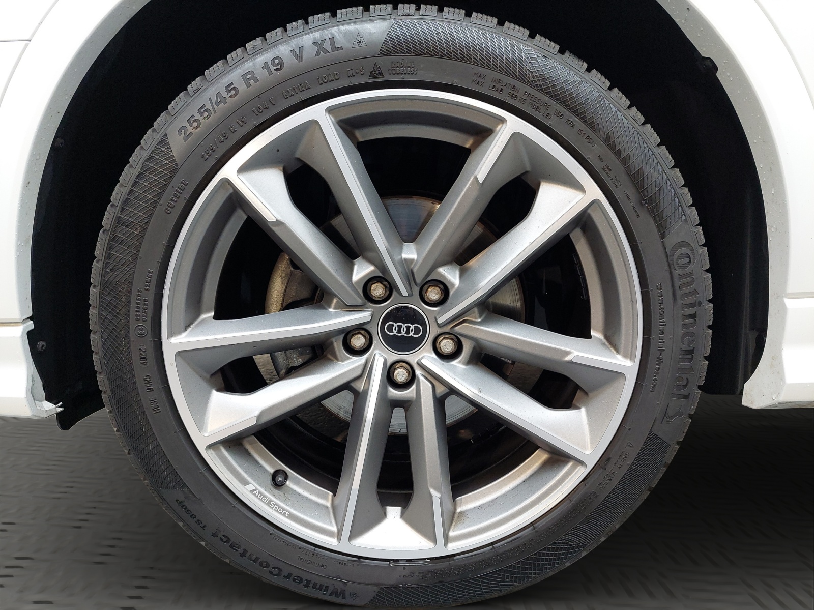 AUDI Q3 35 TDI S line quattro S-tronic-image-11