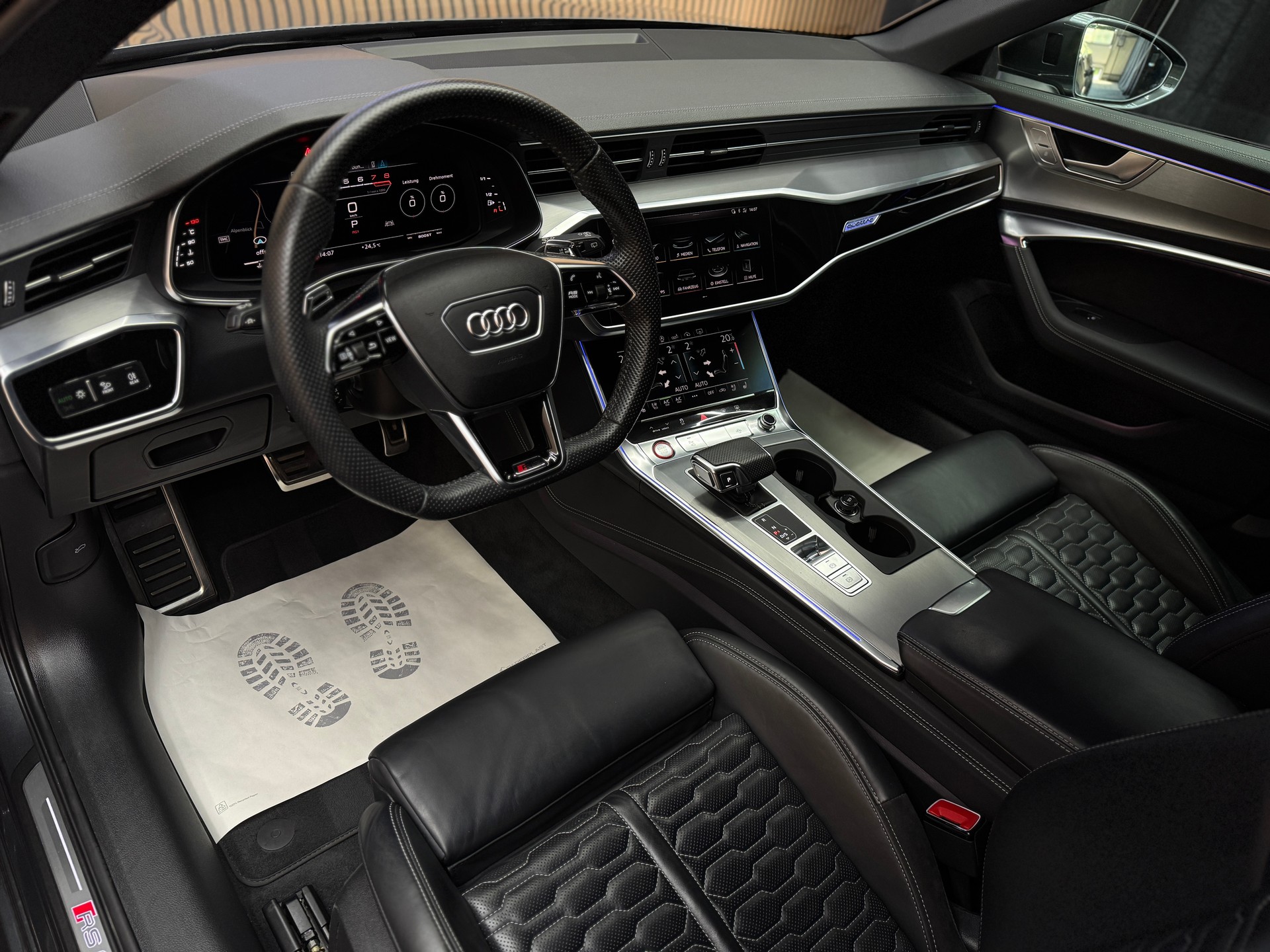 AUDI RS6 Avant 4.0 TFSI V8 quattro *ab CHF 765.-/ Monat*-image-10