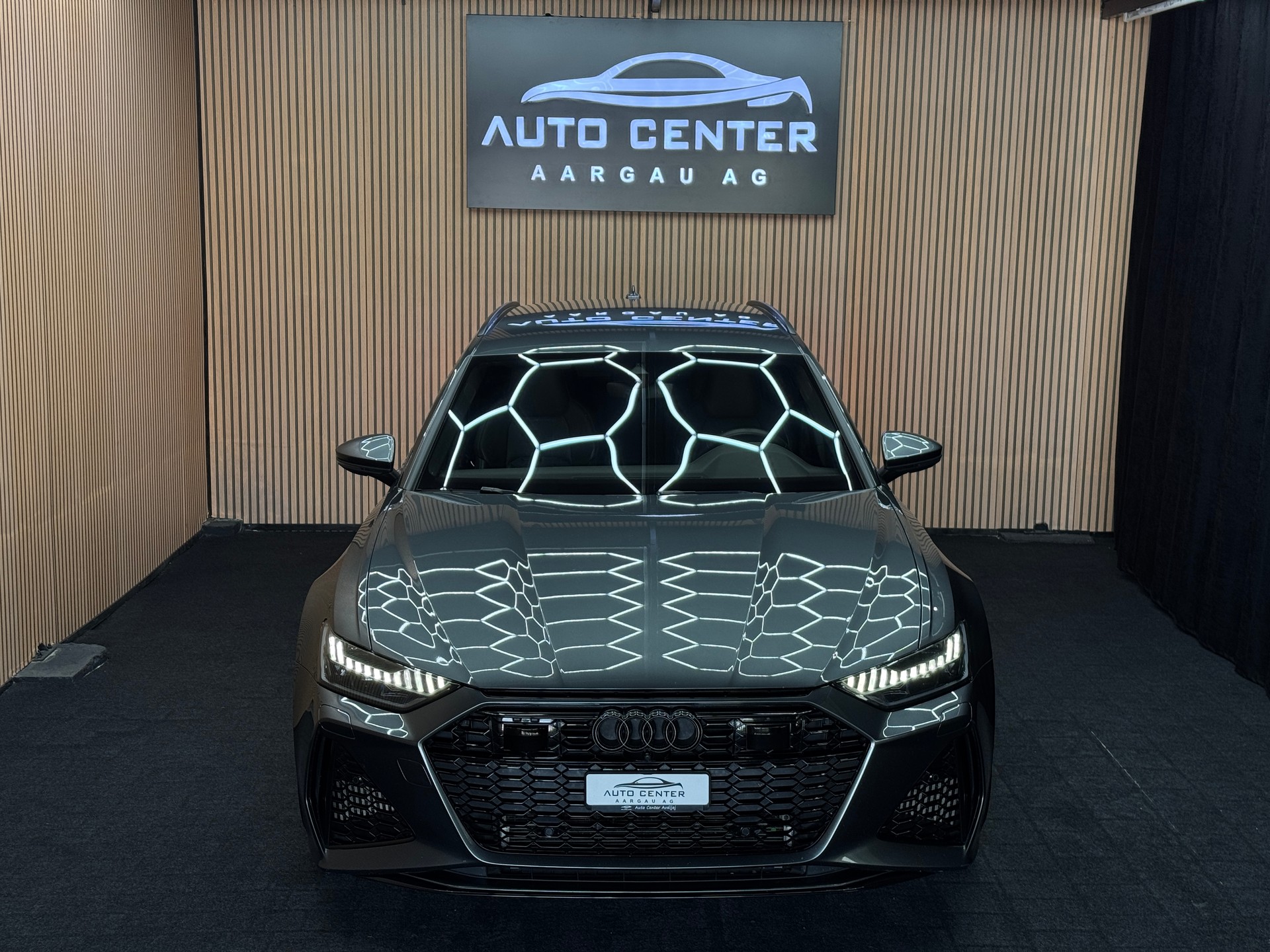 AUDI RS6 Avant 4.0 TFSI V8 quattro *ab CHF 765.-/ Monat*-image-1