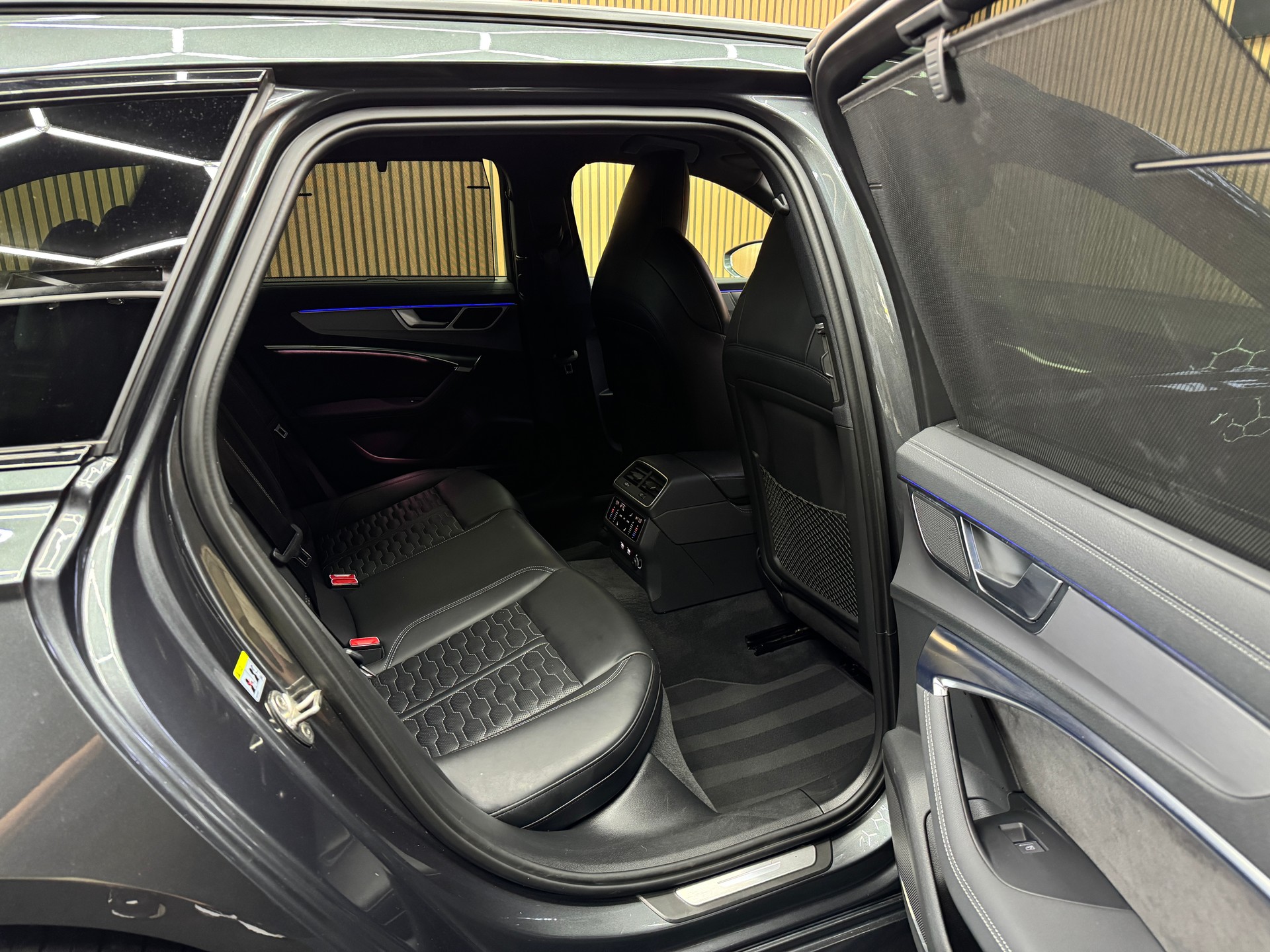 AUDI RS6 Avant 4.0 TFSI V8 quattro *ab CHF 765.-/ Monat*-image-14