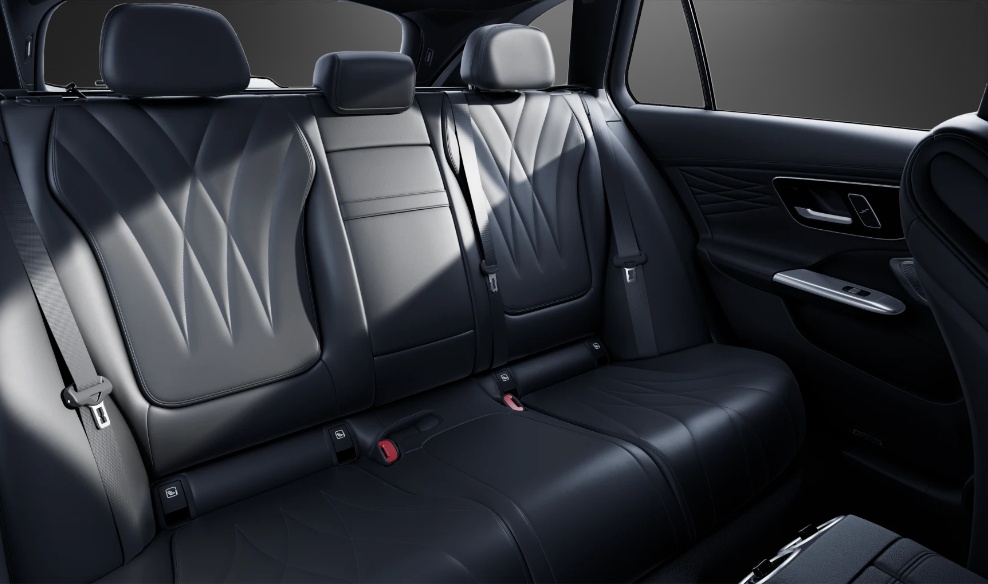MERCEDES-BENZ C 300 T 4 Matic-image-9