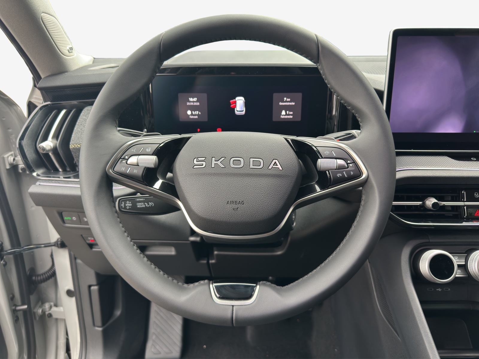 SKODA Kodiaq 1.5 TSI mHEV Selection-image-9