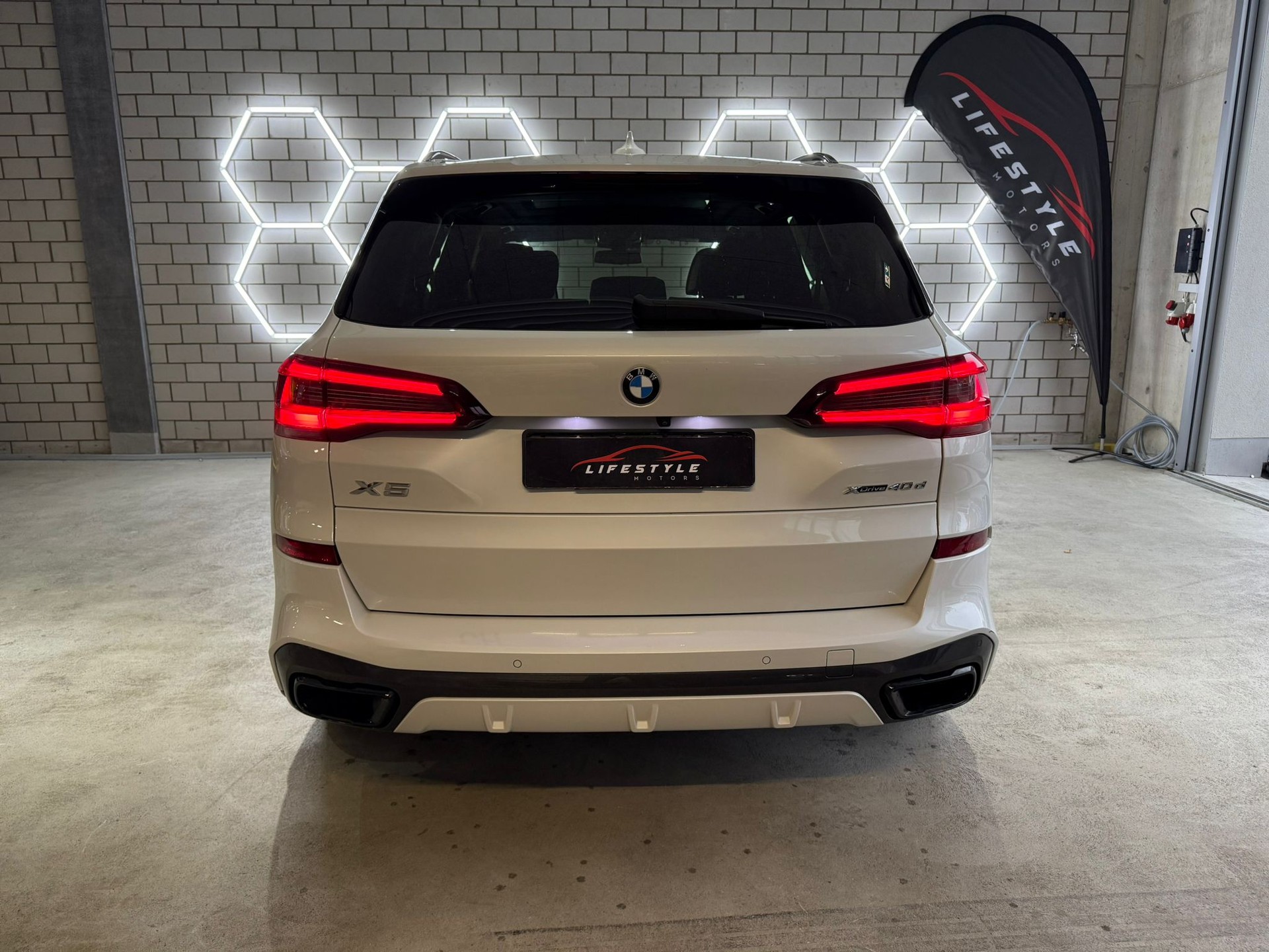 BMW X5 xDrive 48V 40d M Sport Steptronic-image-3