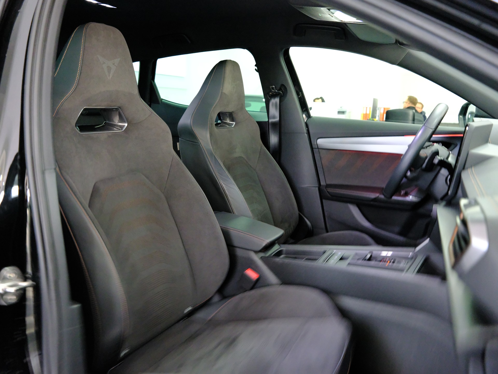 CUPRA Formentor 2.0TSI Tribe Edition DSG-image-17