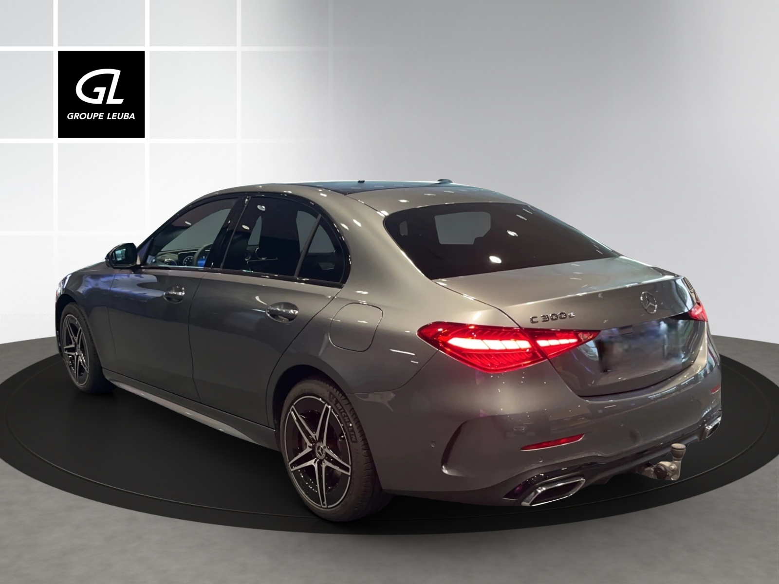 MERCEDES-BENZ C 300e 4 Matic EQ Hybrid-image-4