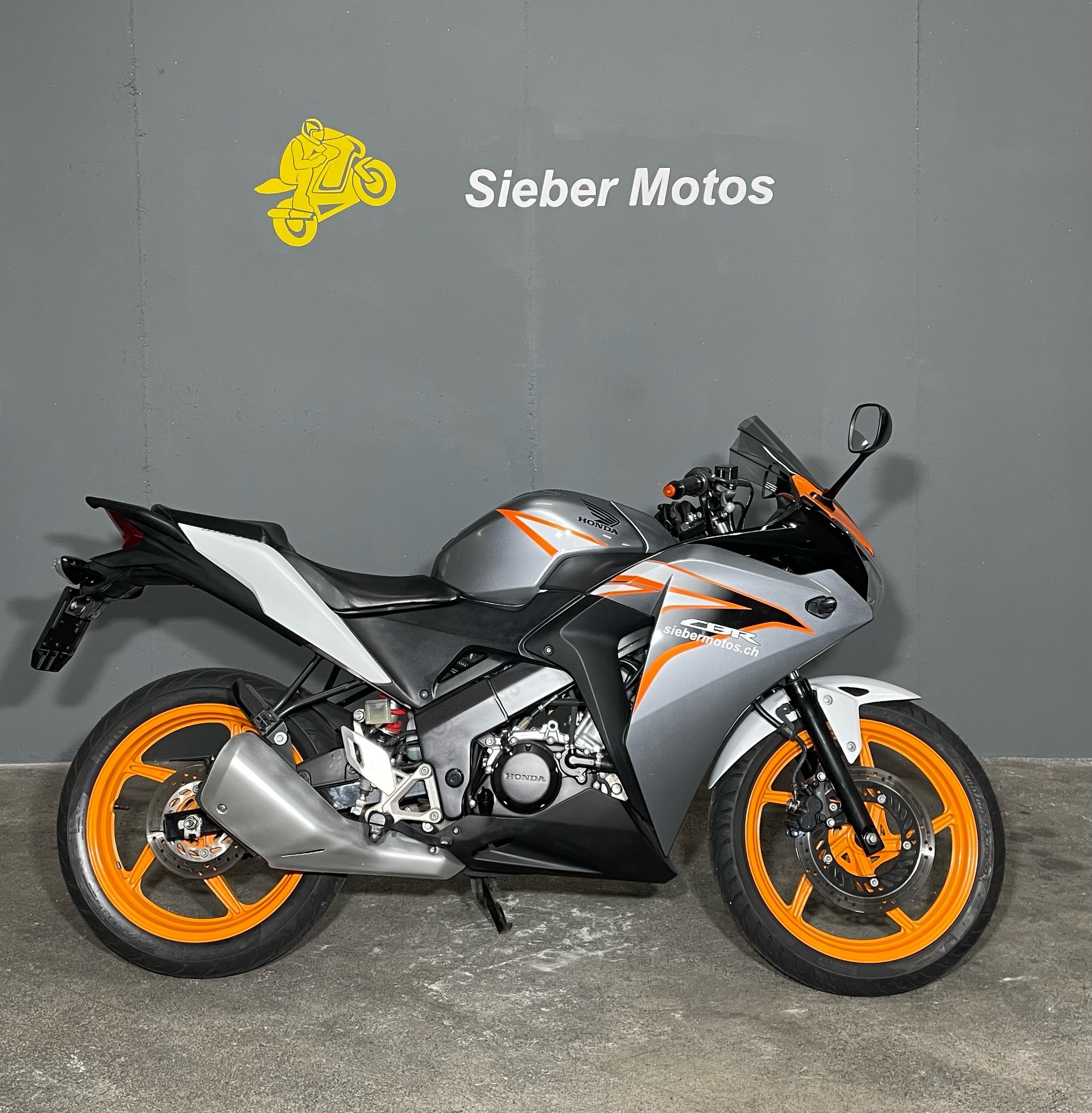 HONDA CBR125R
