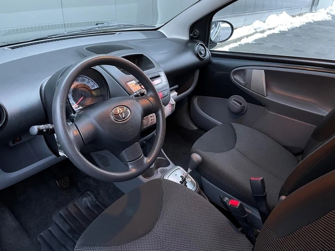 TOYOTA Aygo 1.0 Linea Luna Cool Multimode-image-11