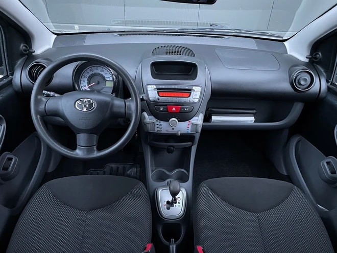 TOYOTA Aygo 1.0 Linea Luna Cool Multimode-image-10