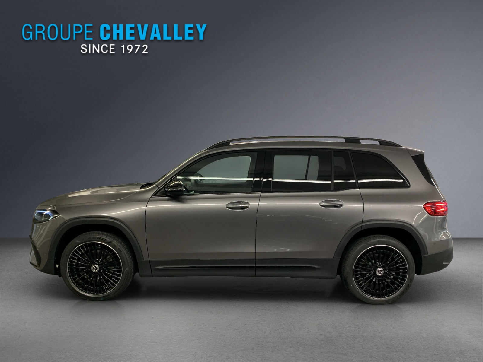 MERCEDES-BENZ EQB 350 4MATIC Excellence Edition-image-1