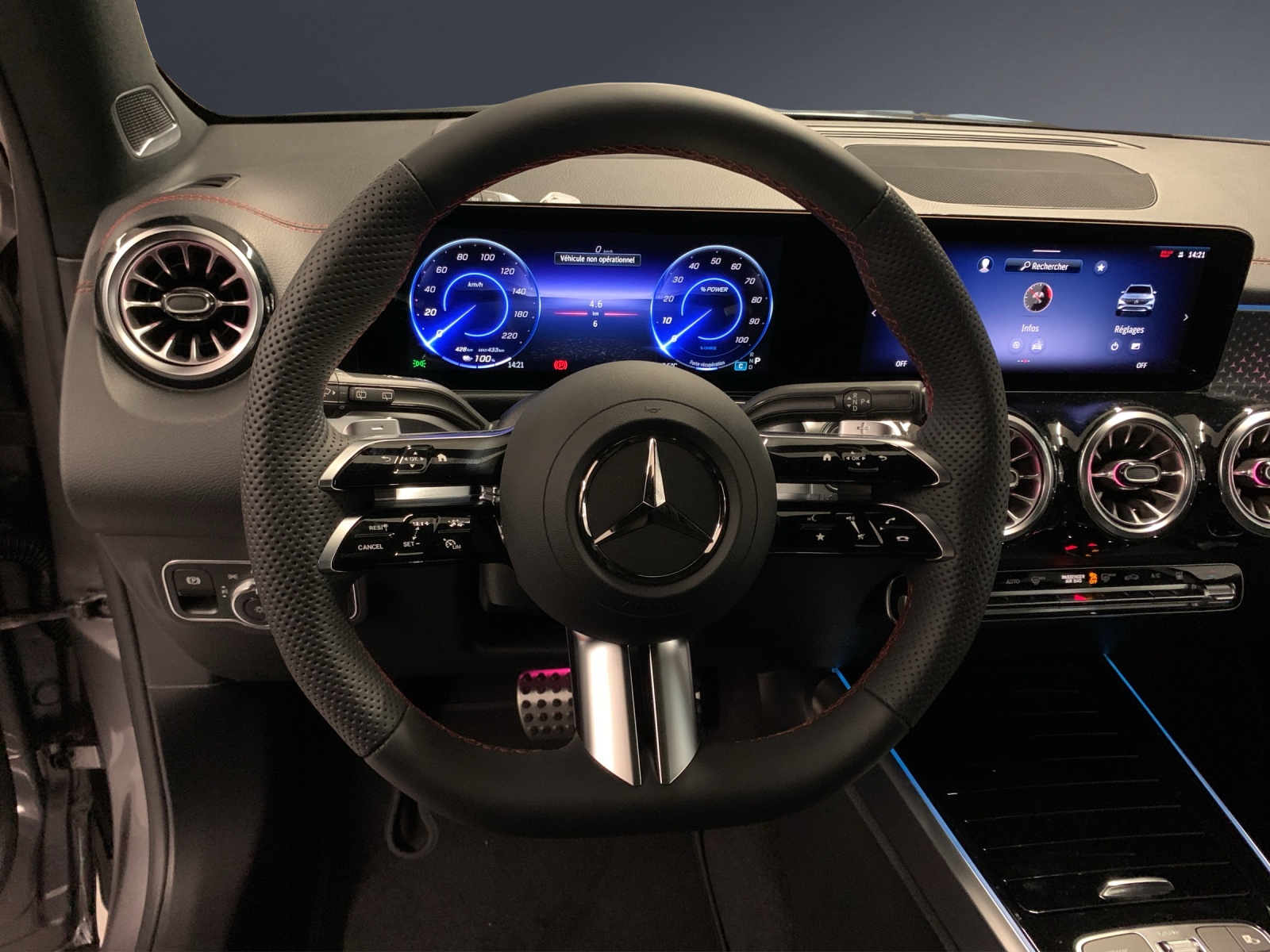 MERCEDES-BENZ EQB 350 4MATIC Excellence Edition-image-9