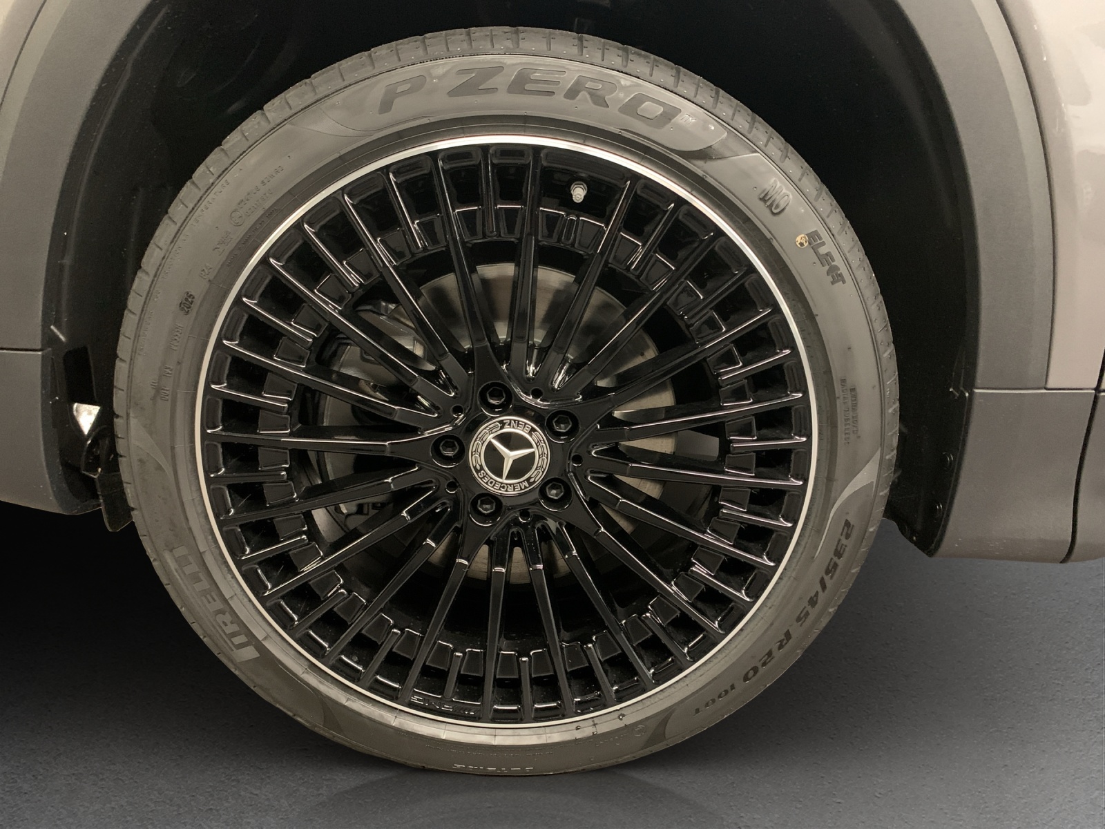 MERCEDES-BENZ EQB 350 4MATIC Excellence Edition-image-12