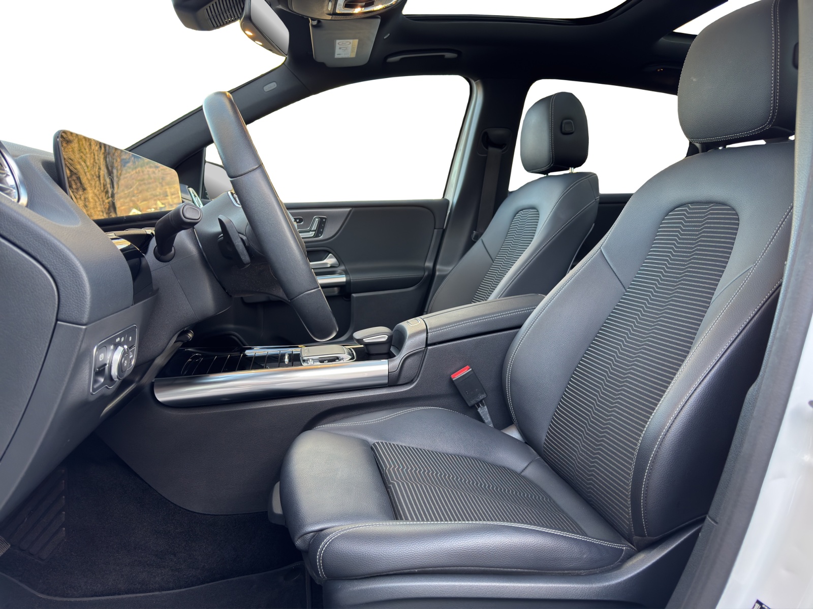 MERCEDES-BENZ B 200-image-8