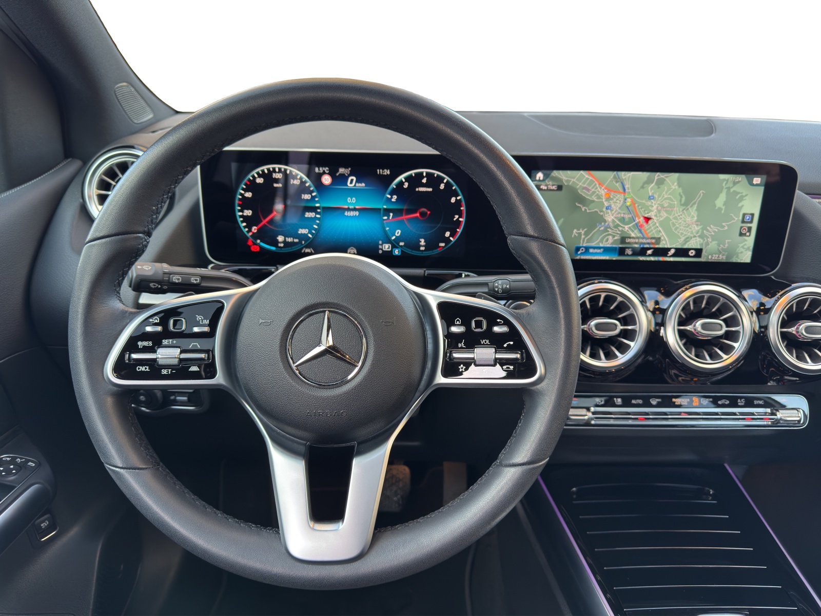 MERCEDES-BENZ B 200-image-10