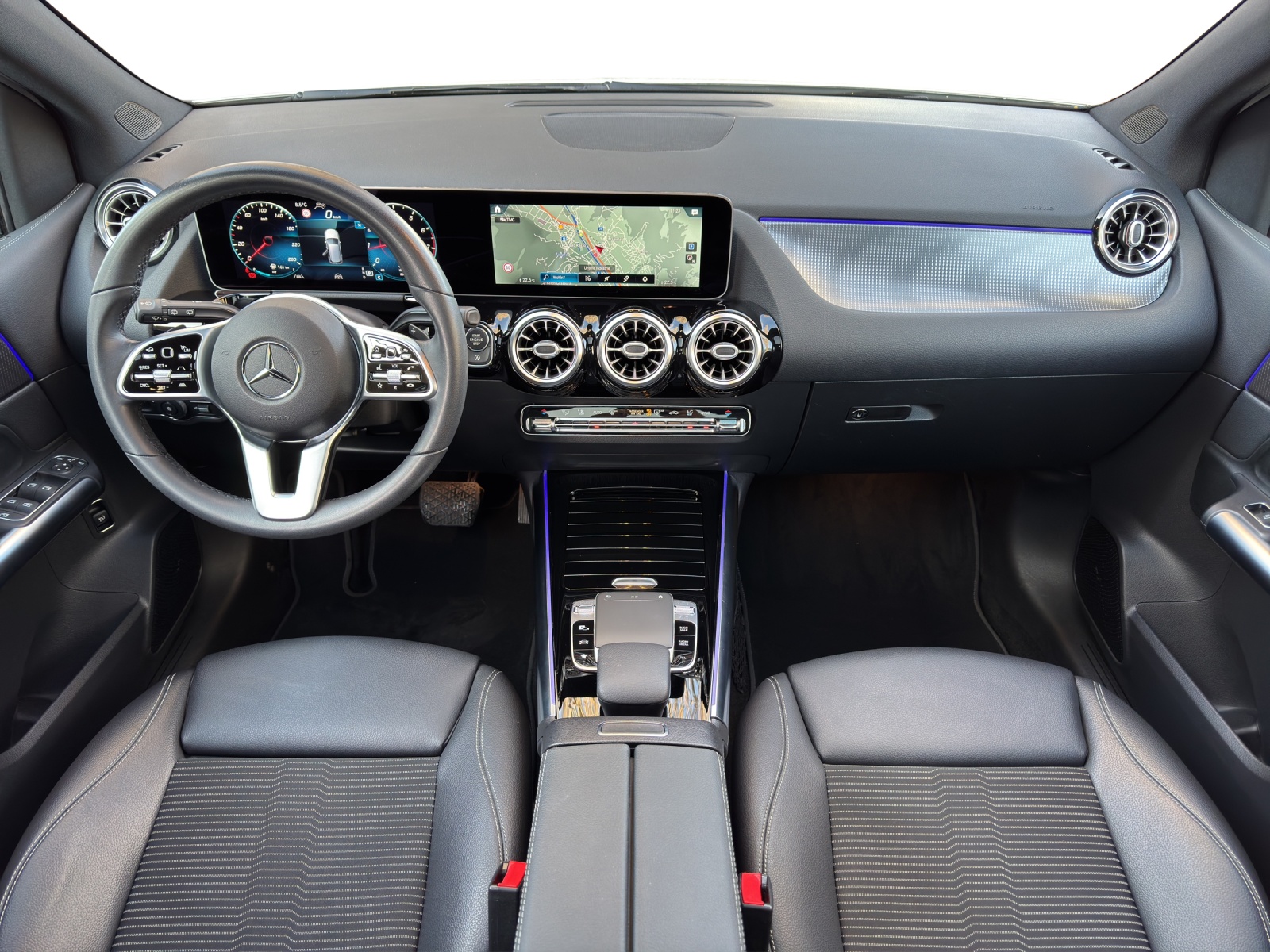 MERCEDES-BENZ B 200-image-9