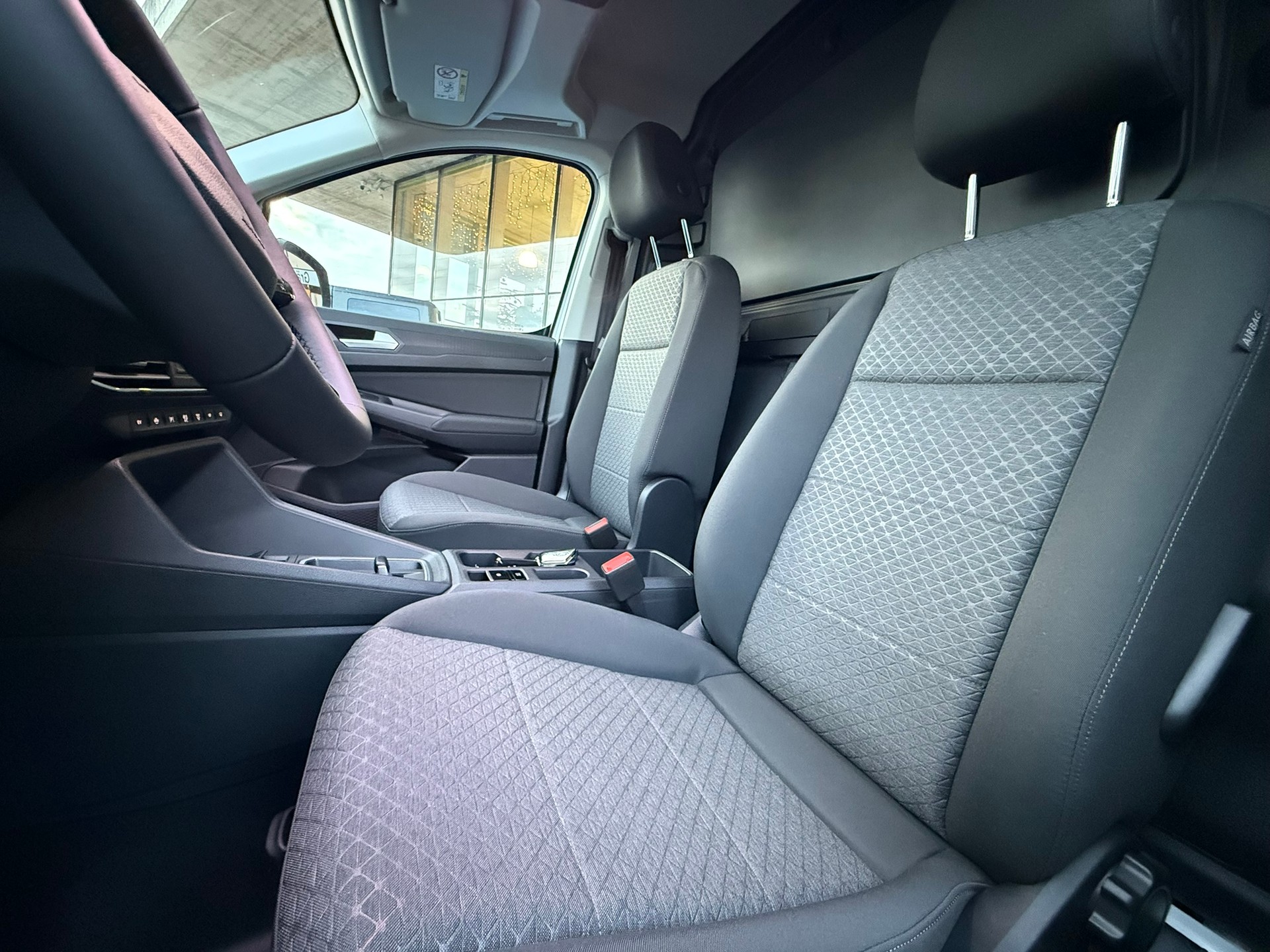 FORD Grand Transit Connect Kasten 1.5 EcoBoost PHEV Limited 0.99% Leasing-image-6