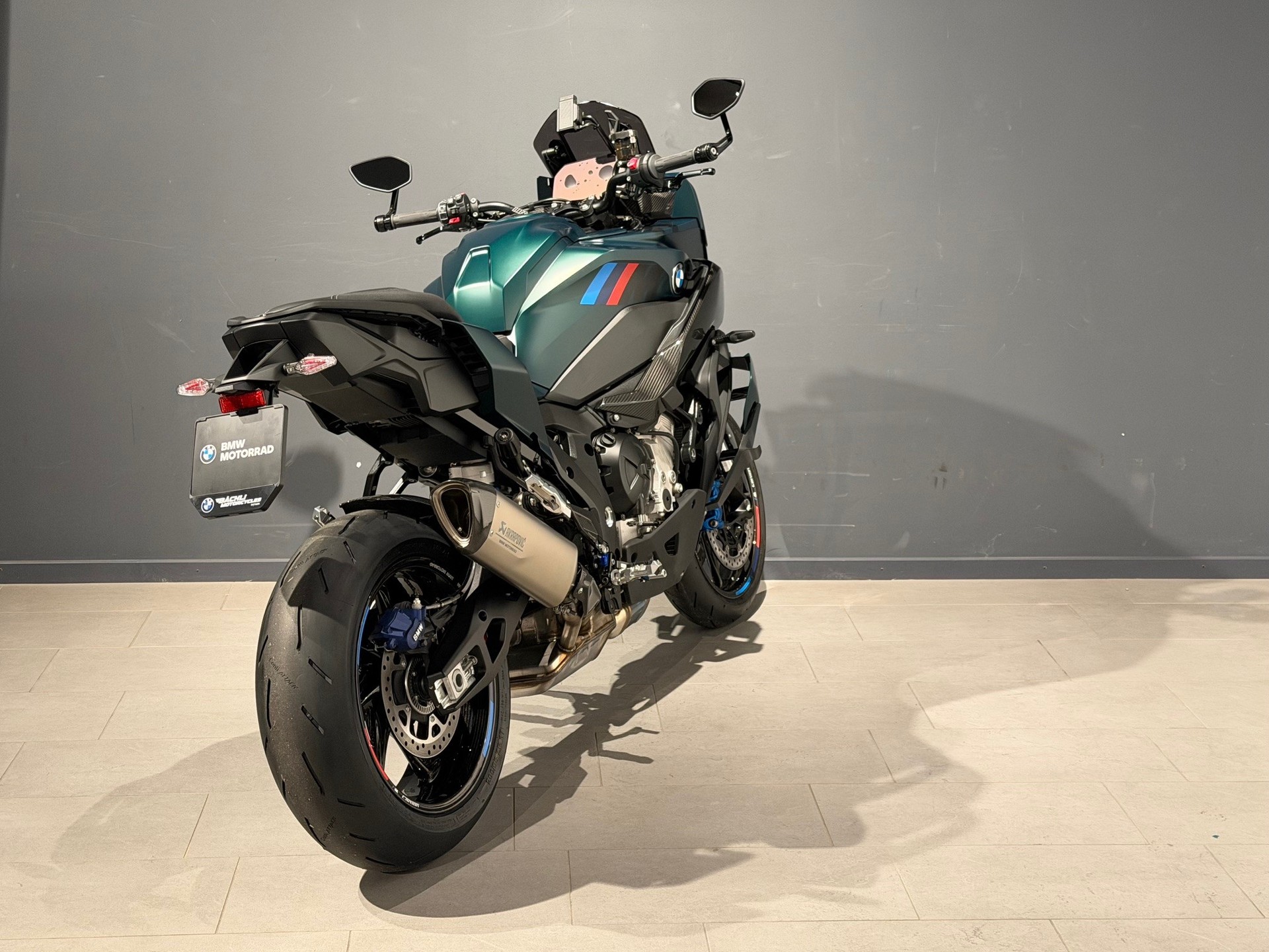 BMW M 1000 XR-image-5