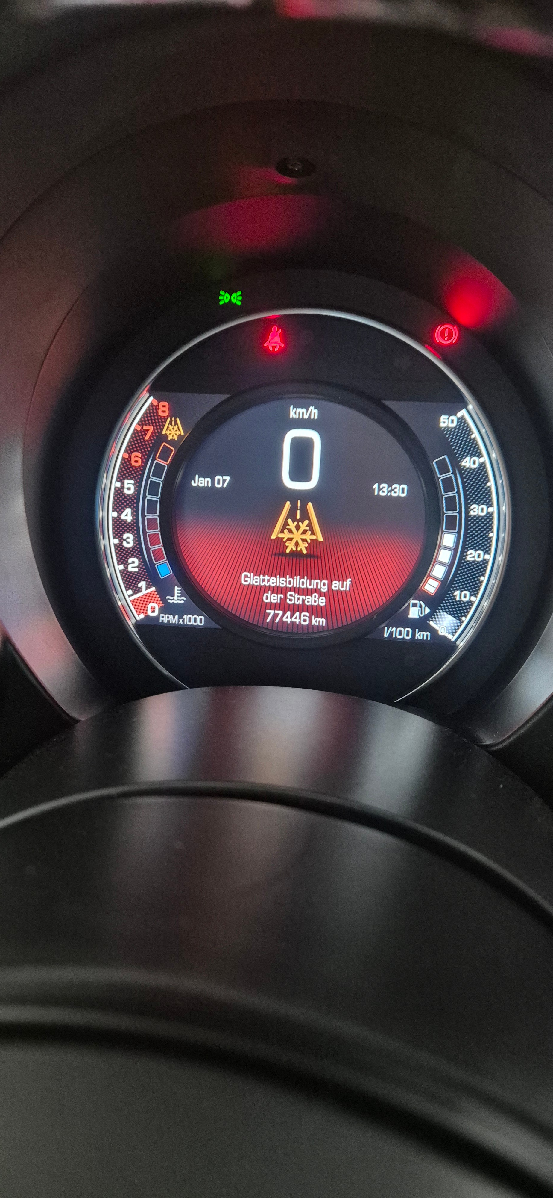 FIAT 595 1.4 16V Turbo Abarth Turismo-image-7