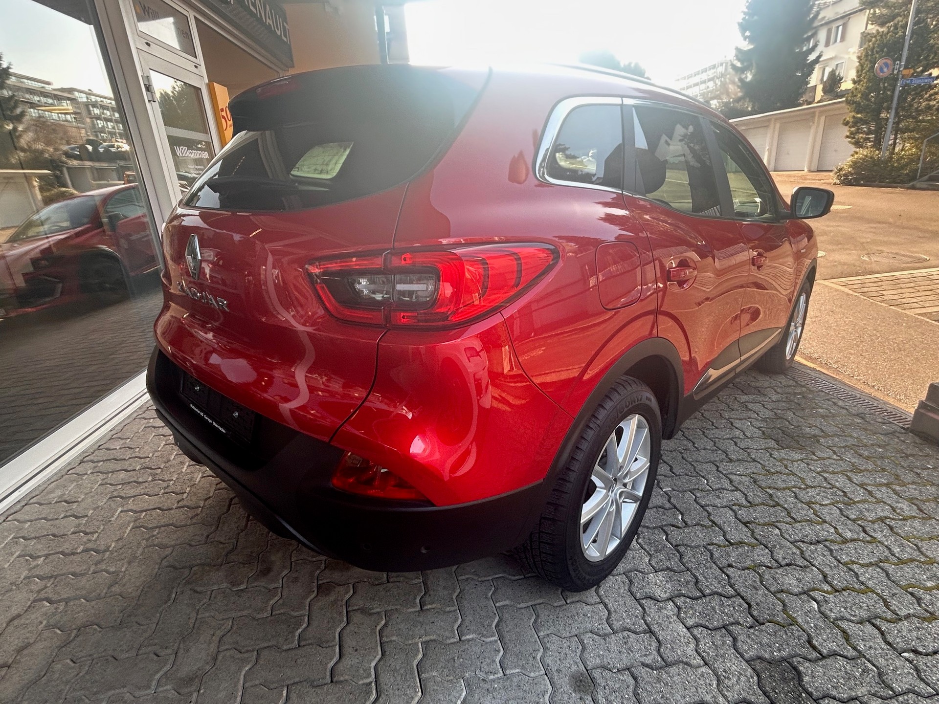 RENAULT Kadjar 1.2 16V Turbo Swiss Edition EDC-image-3
