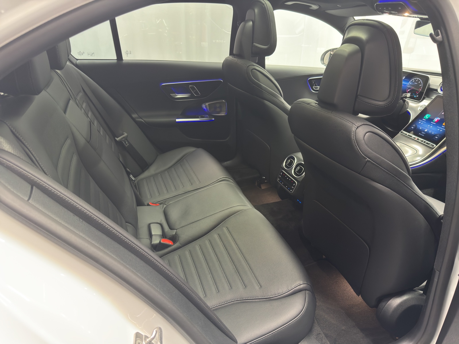 MERCEDES-BENZ C 300 AMG Line 4Matic-image-9