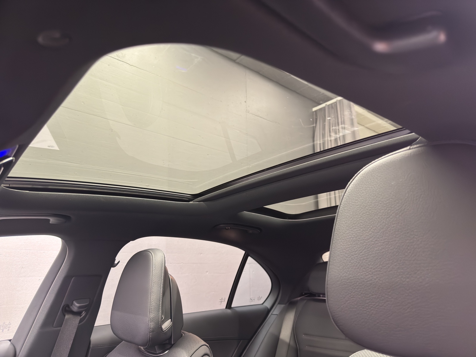 MERCEDES-BENZ C 300 AMG Line 4Matic-image-13