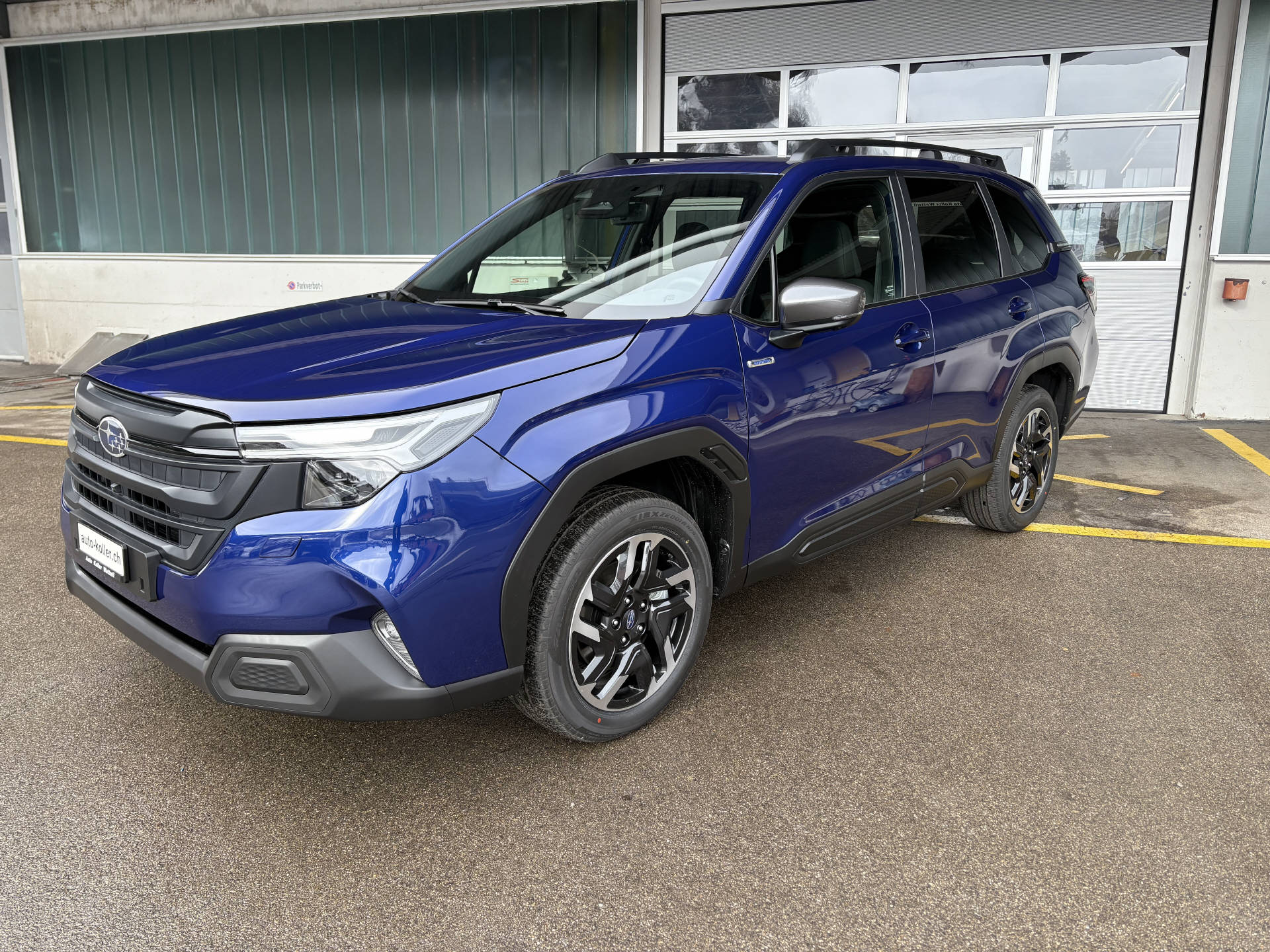 SUBARU Forester Station 2.0i e-Boxer Swiss Plus