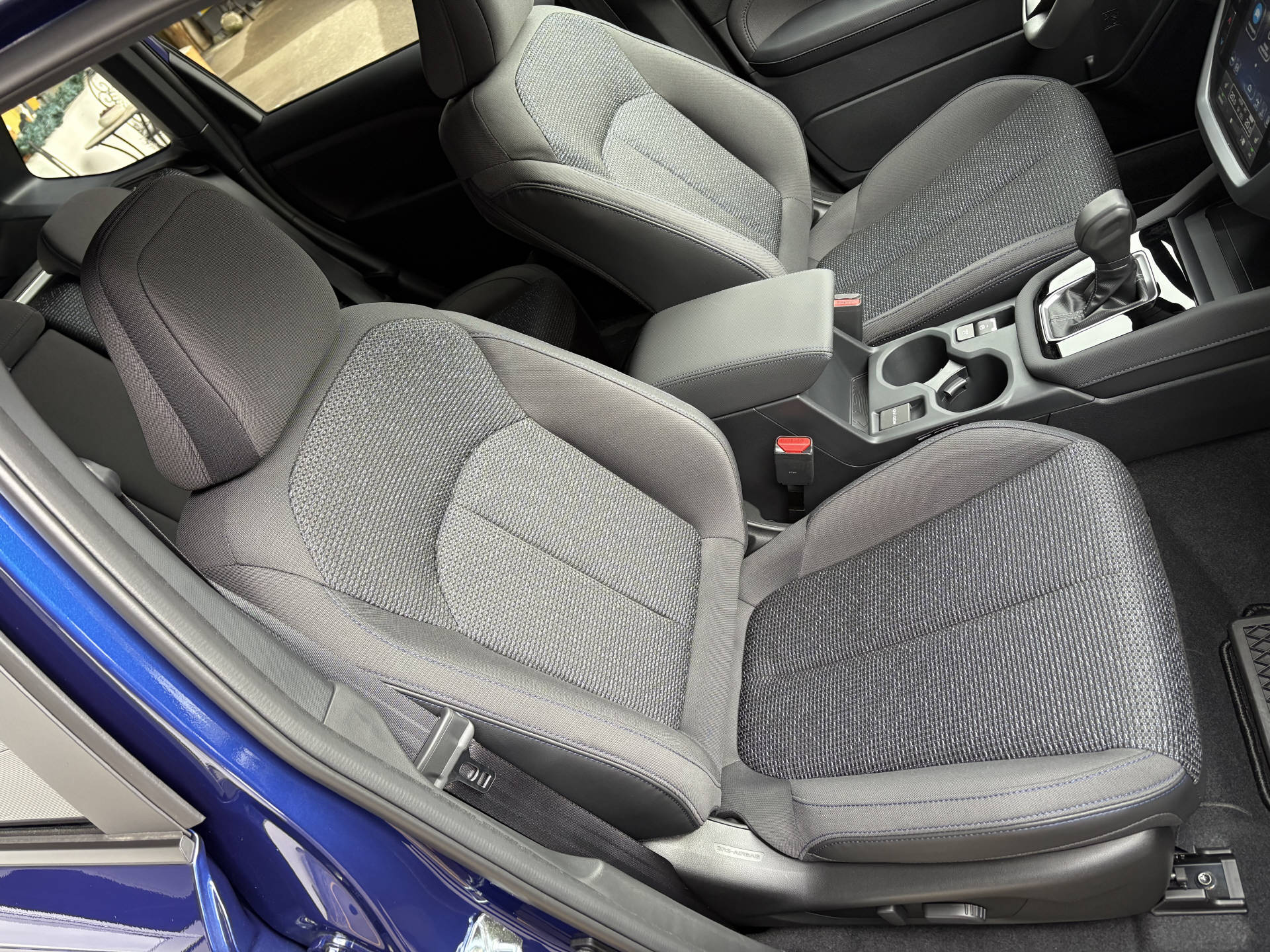 SUBARU Forester Station 2.0i e-Boxer Swiss Plus-image-3