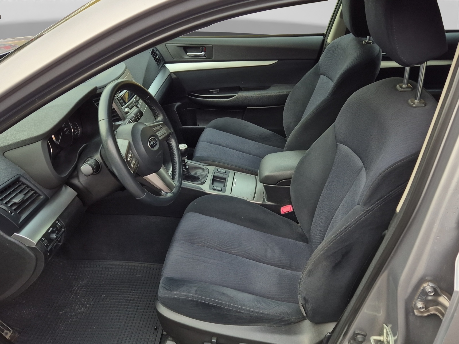 SUBARU Outback 2.5i Swiss Special AWD-image-8