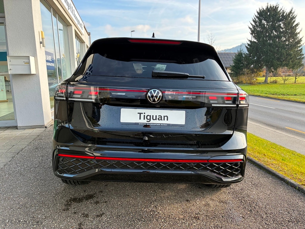 VW Tiguan 2.0 TSI DSG R-Line 4Motion-image-6