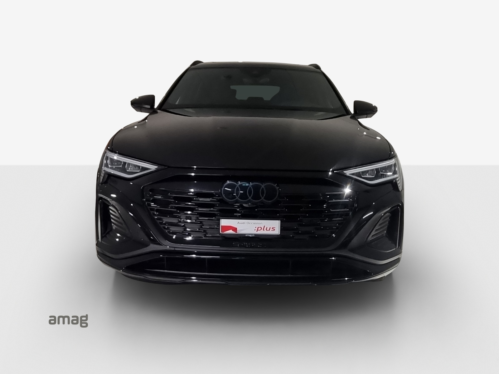 AUDI Q8 Sportback 55 e-tron Black Edition quattro-image-7