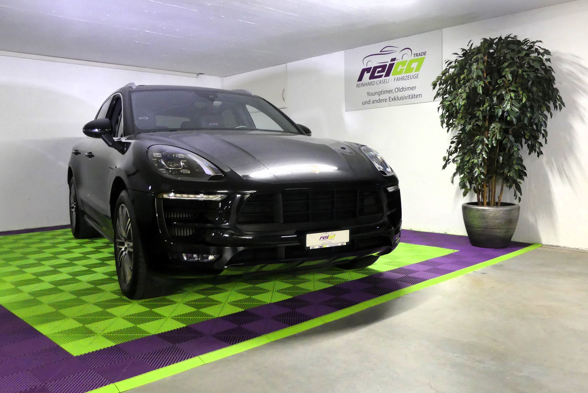 PORSCHE Macan GTS PDK