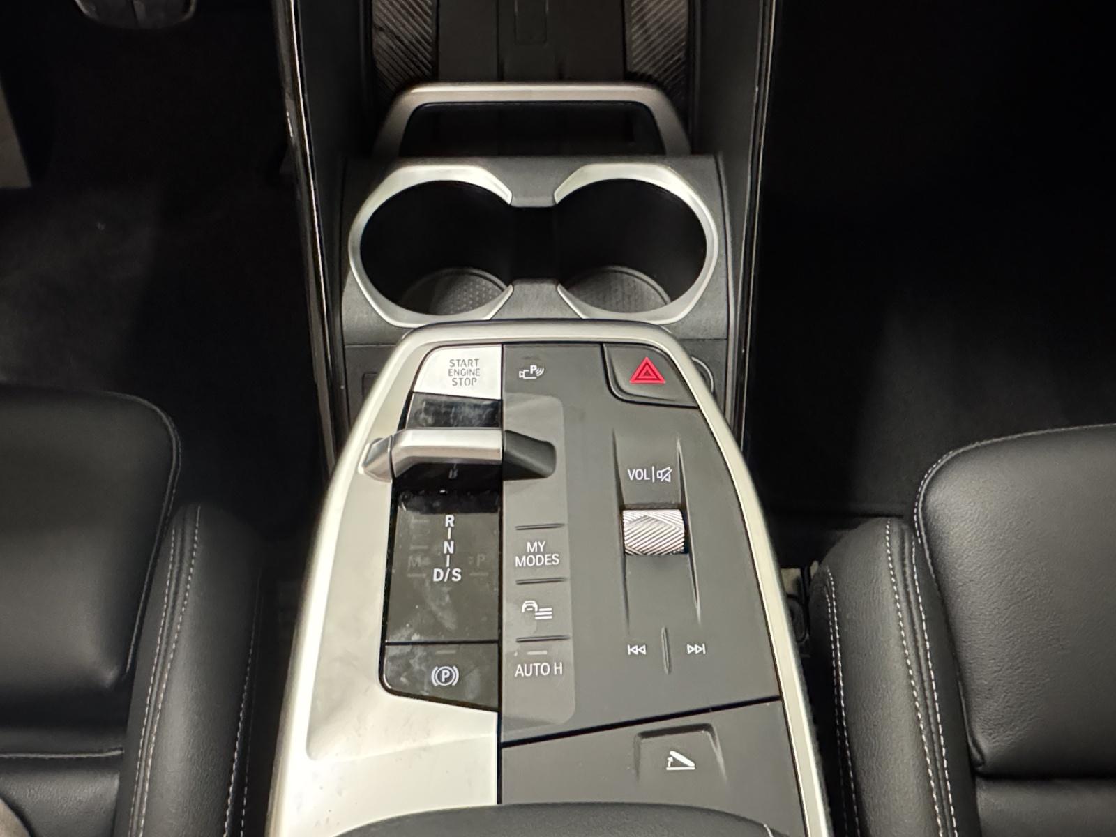 BMW X1 20d xDrive paddles-image-19