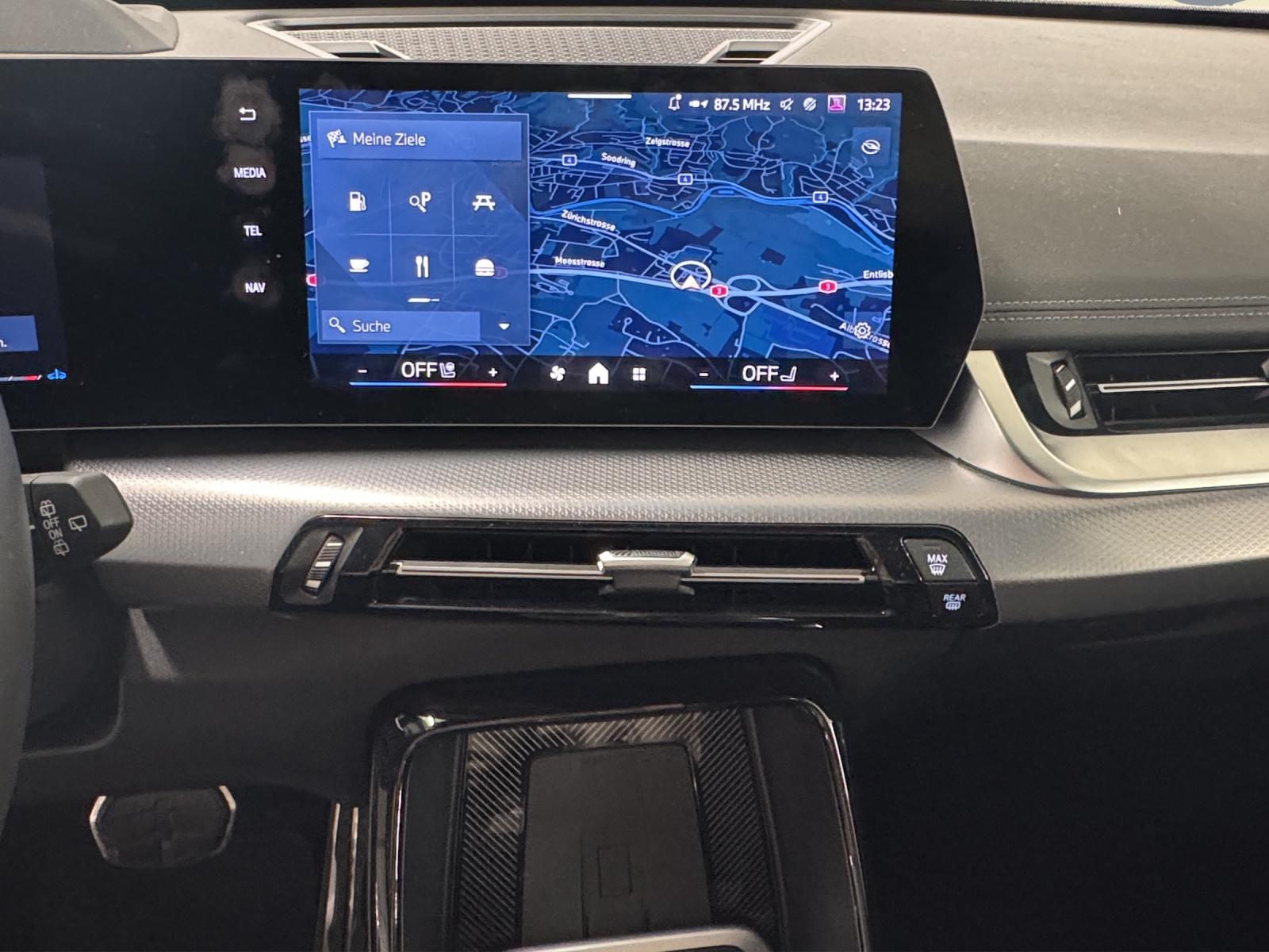 BMW X1 20d xDrive paddles-image-18