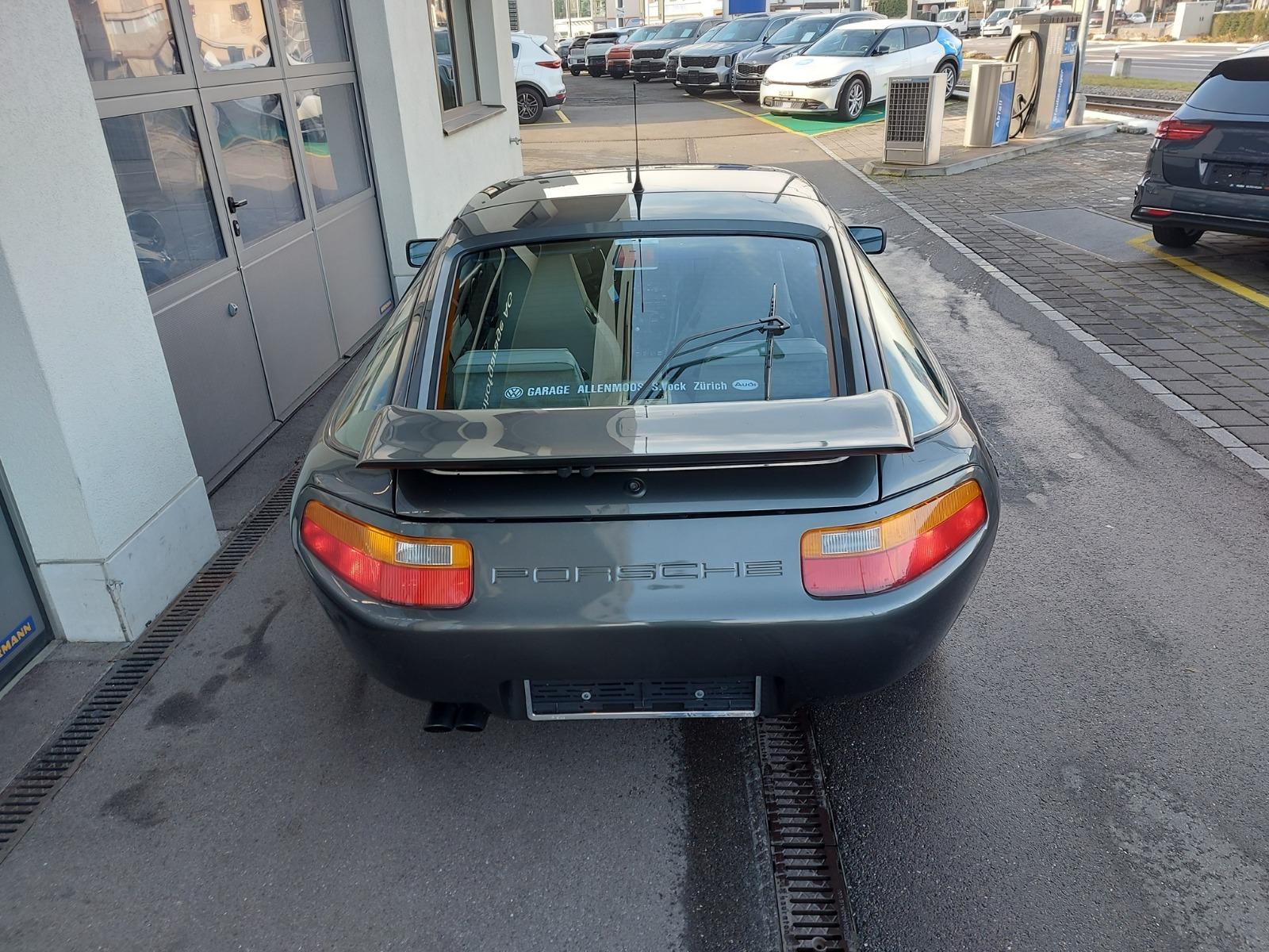 PORSCHE 928 5.0 S4-image-12