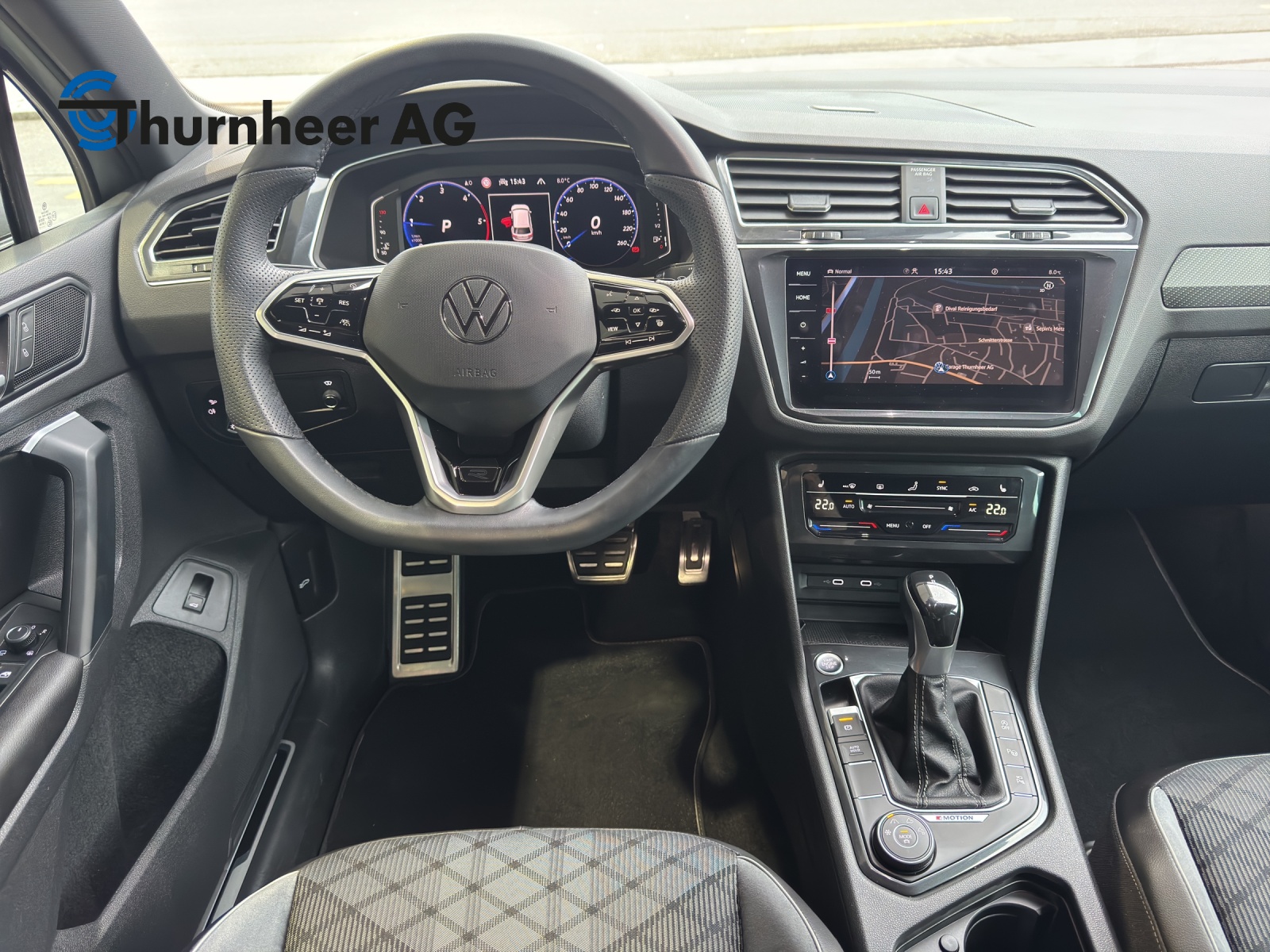 VW Tiguan 2.0 TDI SCR R-Line 4Motion DSG-image-9