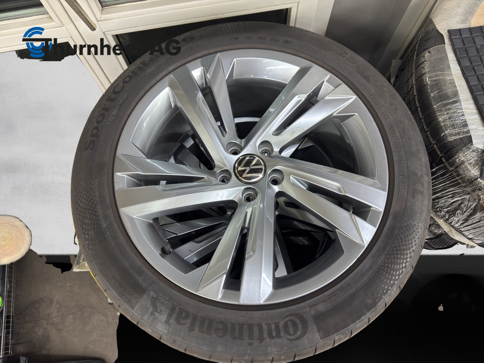 VW Tiguan 2.0 TDI SCR R-Line 4Motion DSG-image-13