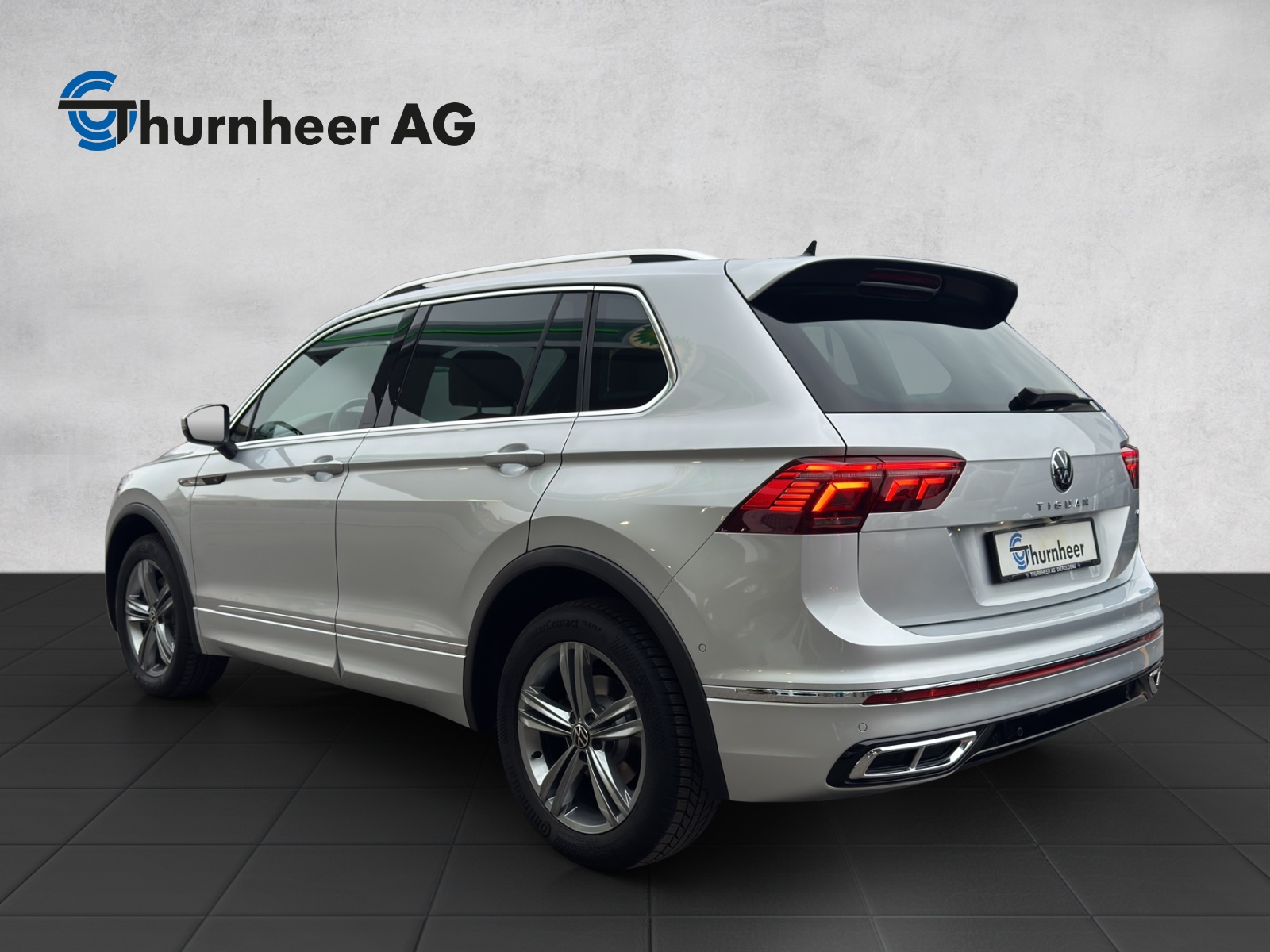 VW Tiguan 2.0 TDI SCR R-Line 4Motion DSG-image-2