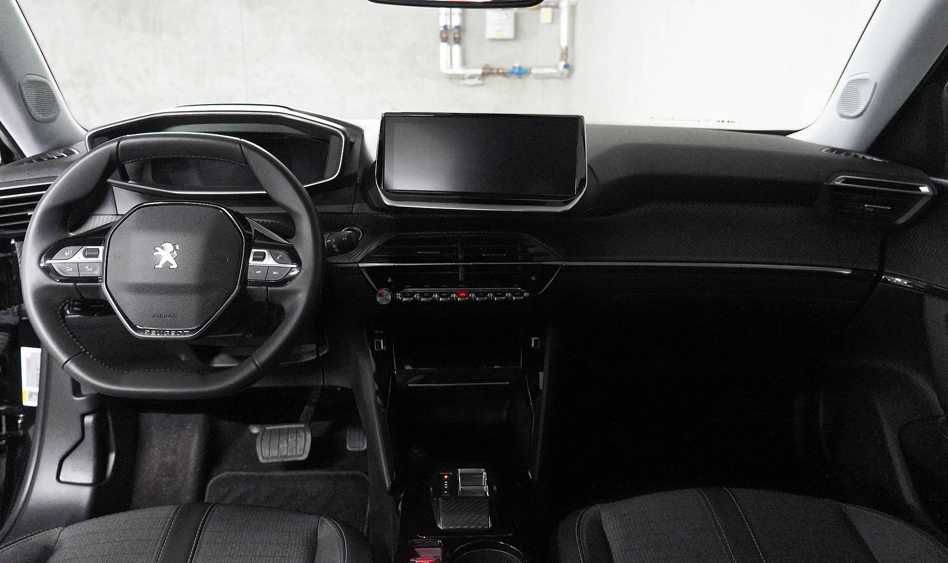 PEUGEOT 2008 e Allure Pack-image-3