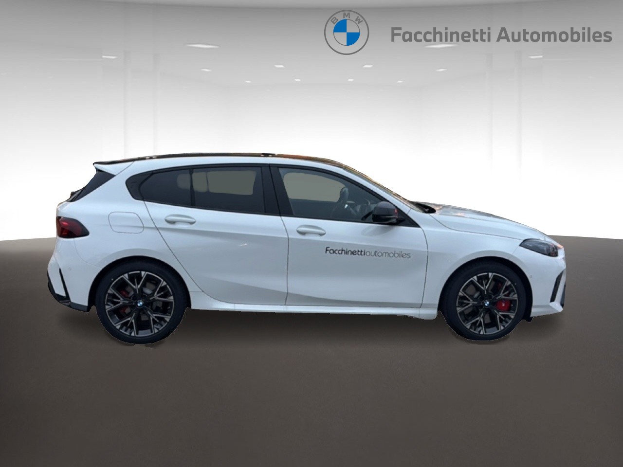 BMW 120d M Sport Pro Steptronic-image-5