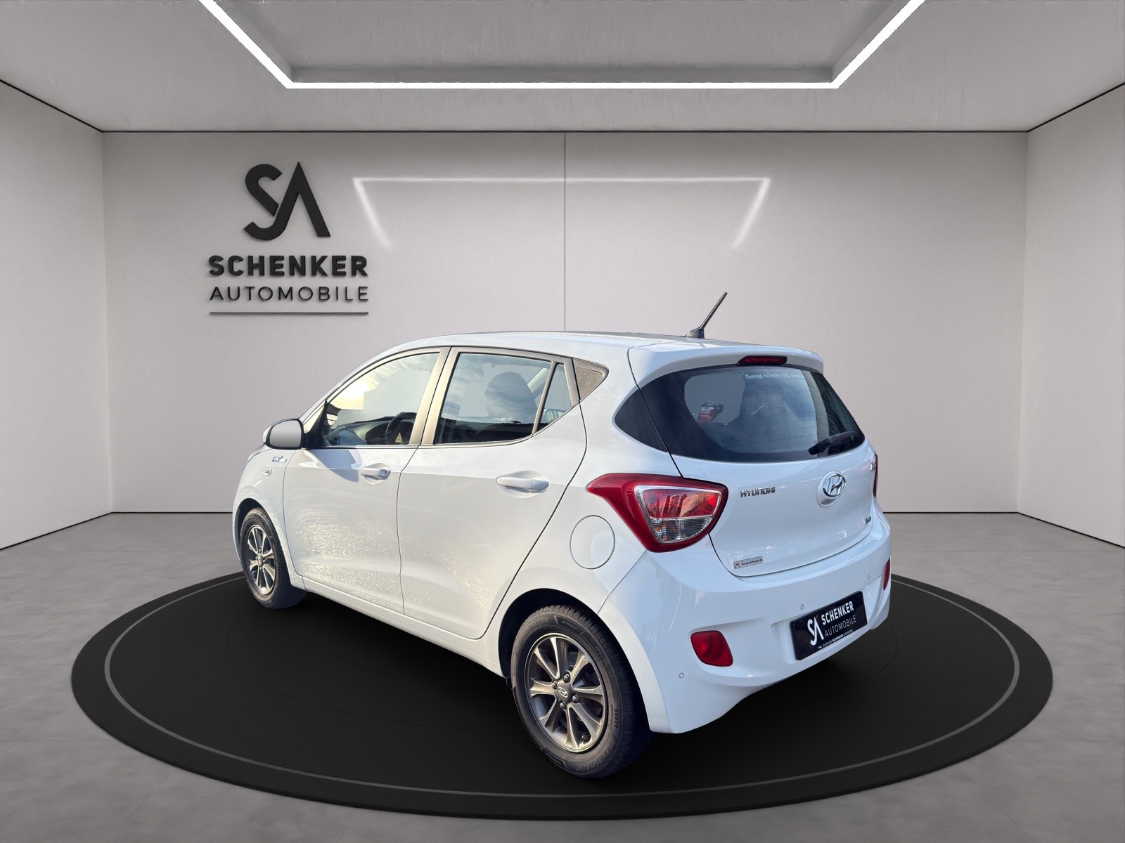 HYUNDAI i10 1.0 Amplia-showroom-element-2