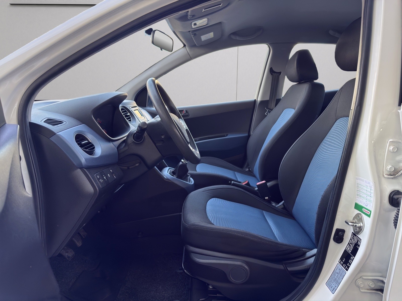 HYUNDAI i10 1.0 Amplia-image-8
