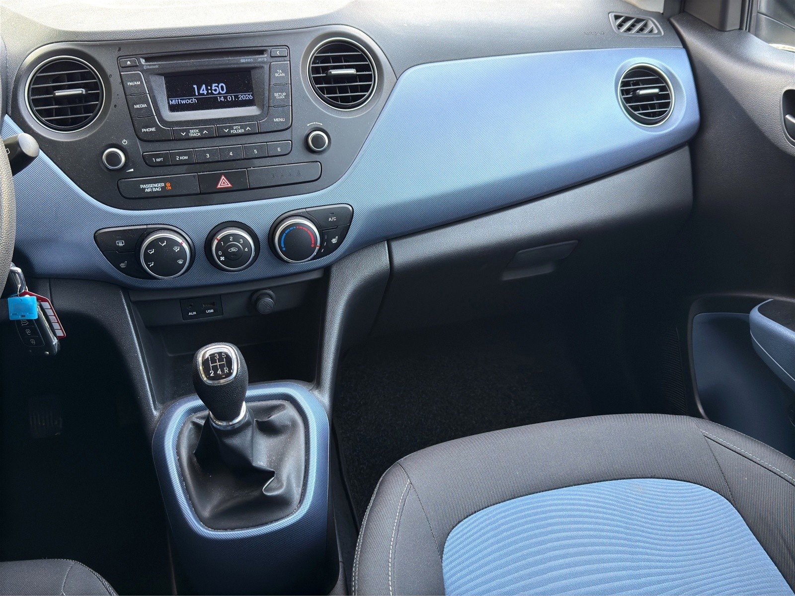 HYUNDAI i10 1.0 Amplia-image-15