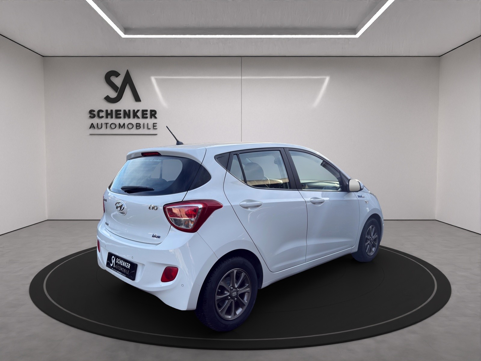 HYUNDAI i10 1.0 Amplia-image-4