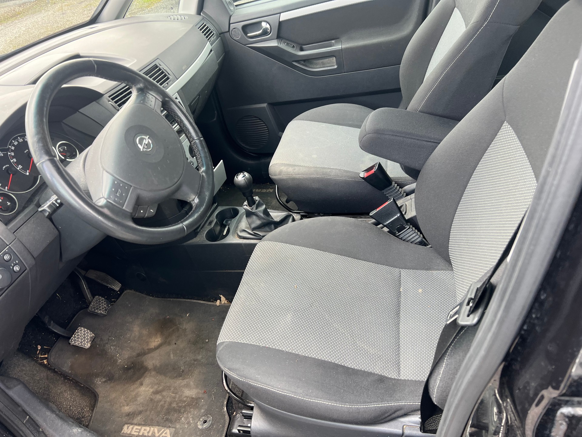 OPEL Meriva 1.8i 16V Cosmo-image-7